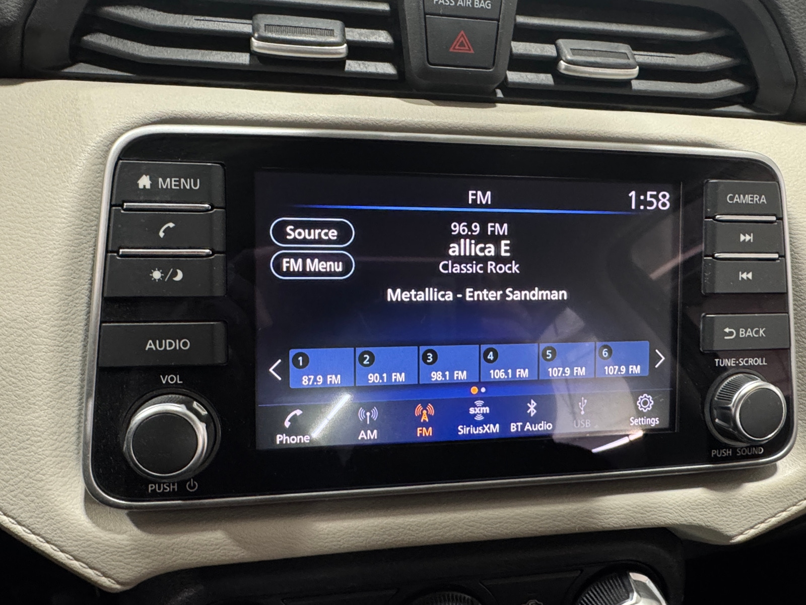 Thumbnail: 2022 Nissan Versa - 4