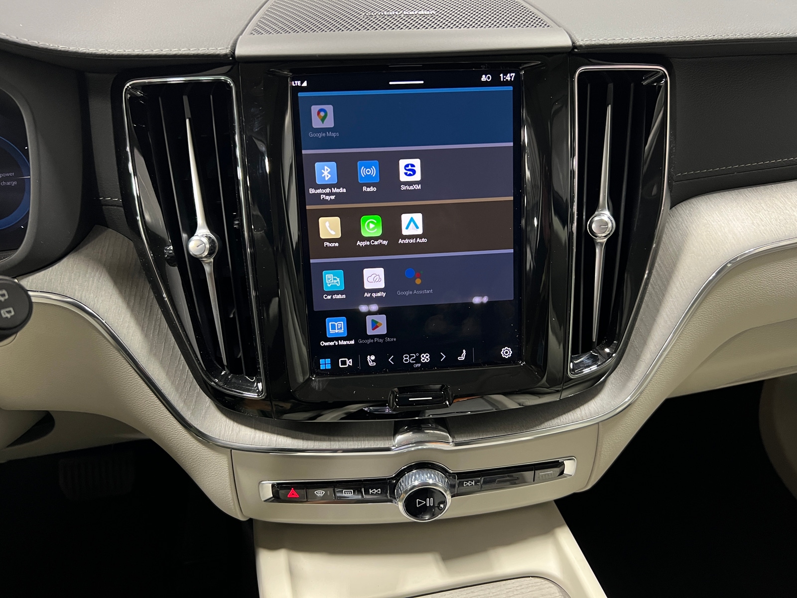 Thumbnail: 2024 Volvo XC60 - 3