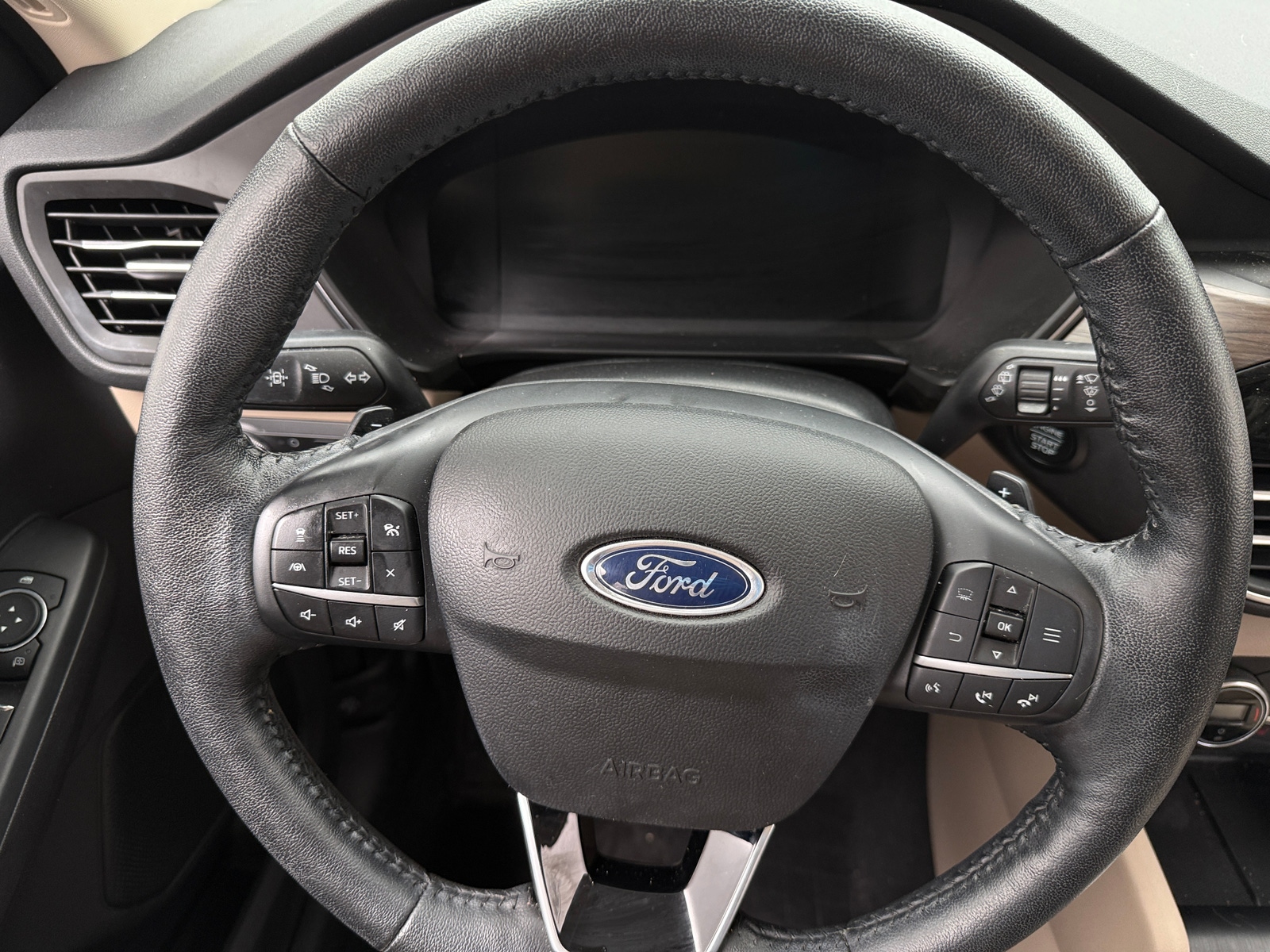 Thumbnail: 2020 Ford Escape - 4