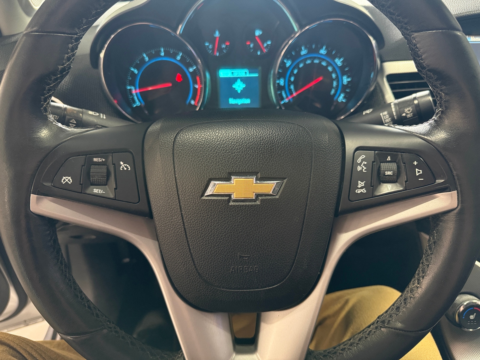 Thumbnail: 2014 Chevrolet Cruze - 4