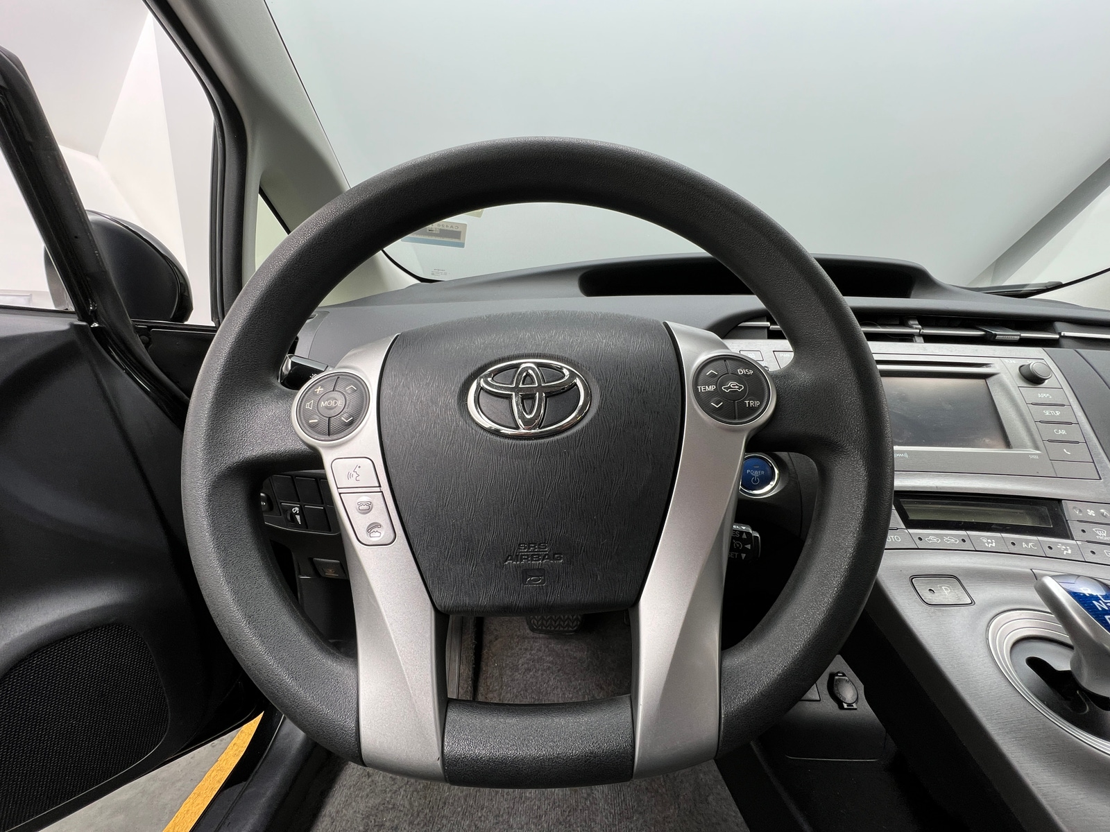 Thumbnail: 2015 Toyota Prius - 5