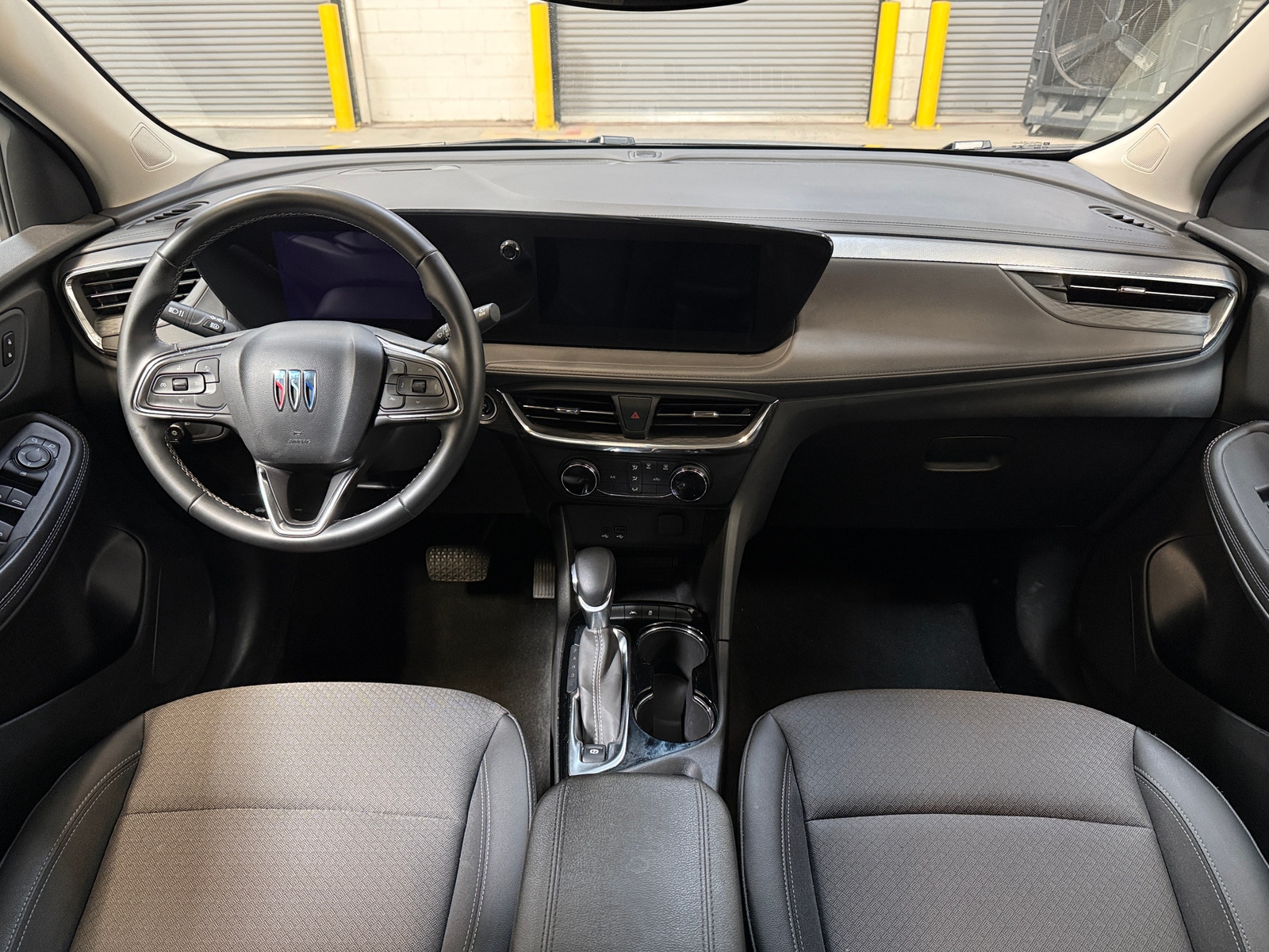 Thumbnail: 2025 Buick Encore GX - 3