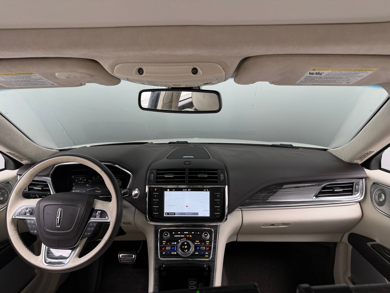 Thumbnail: 2018 Lincoln Continental - 2