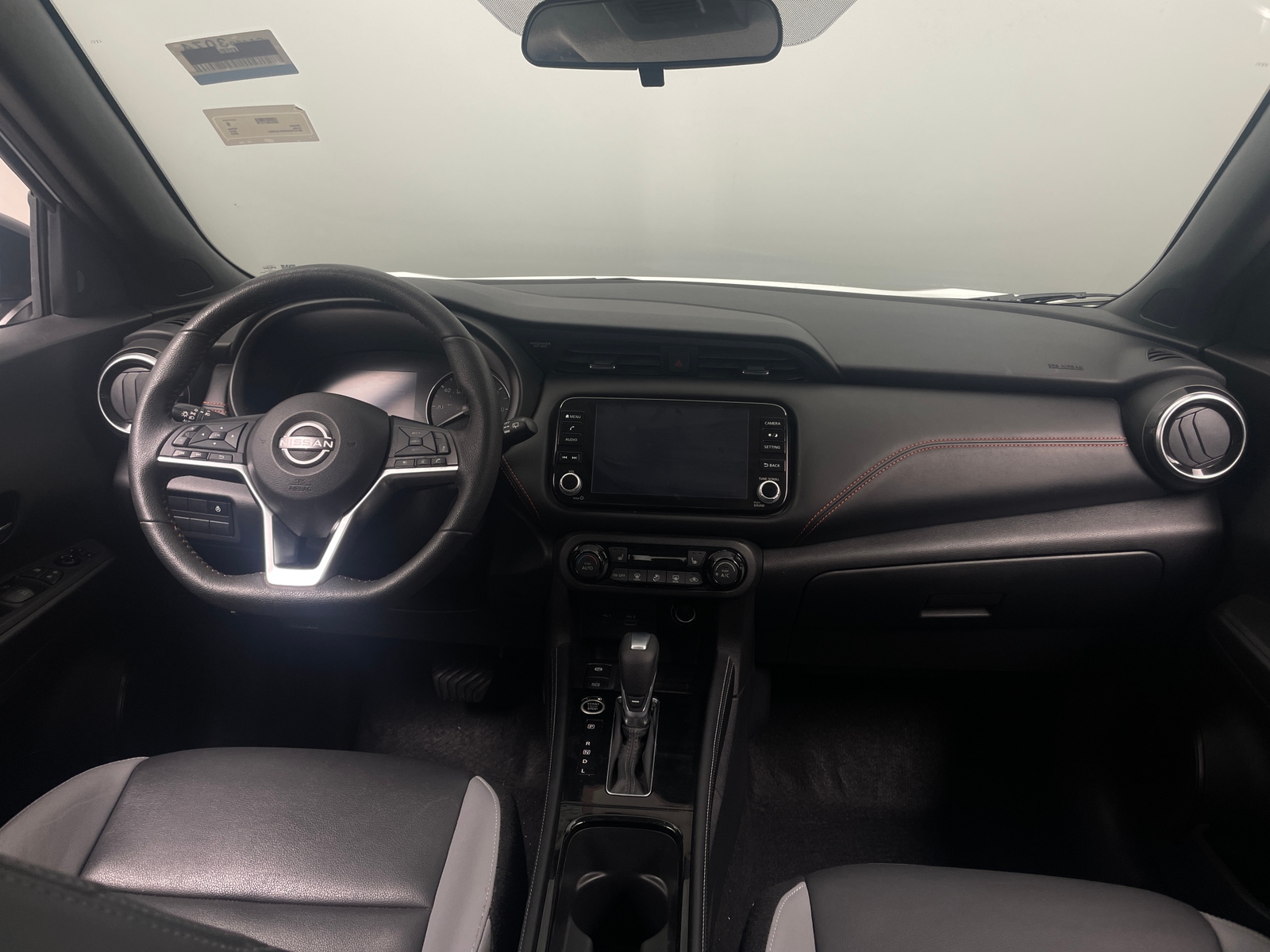 Thumbnail: 2023 Nissan Kicks - 3