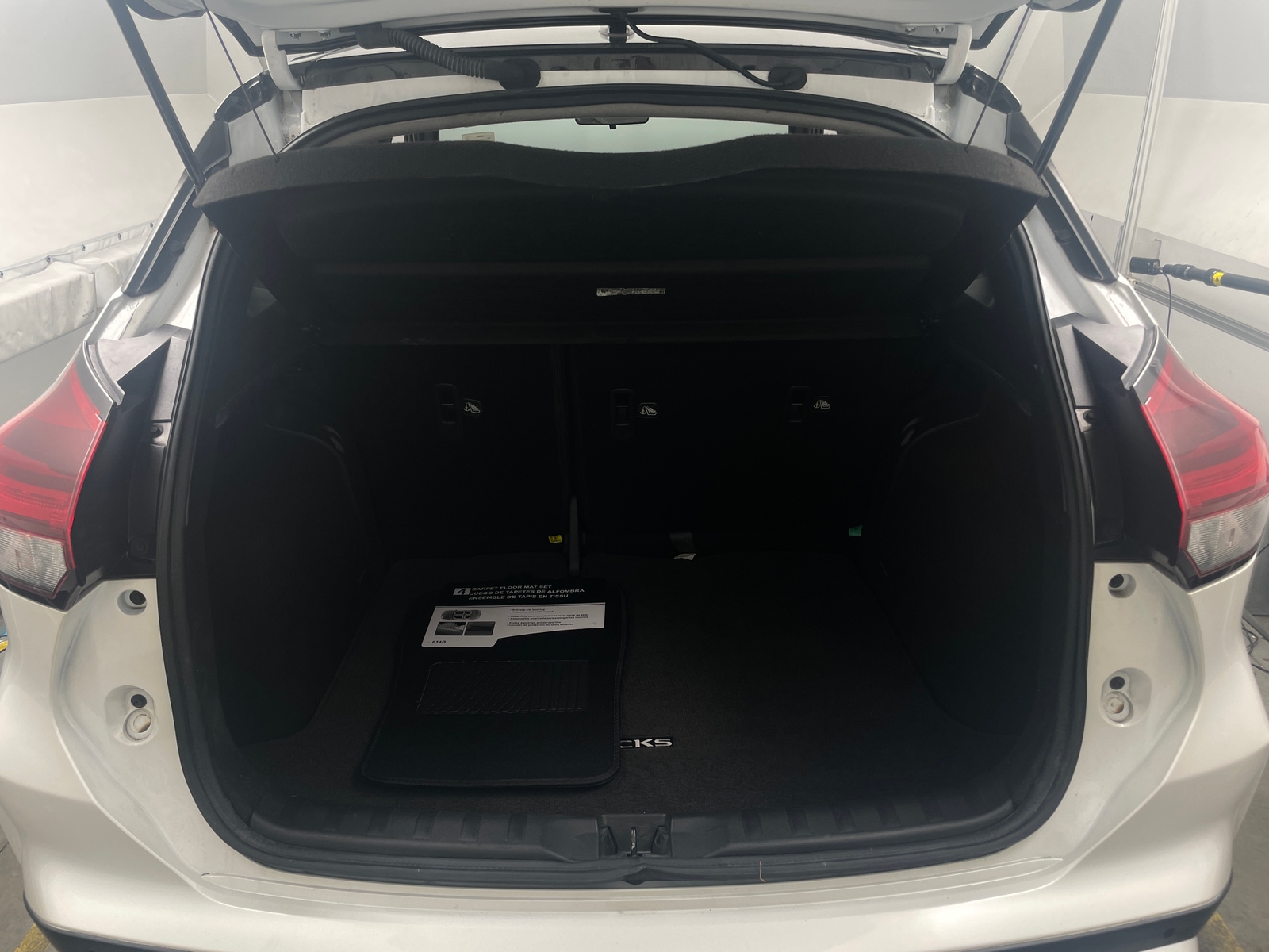 Thumbnail: 2023 Nissan Kicks - 7