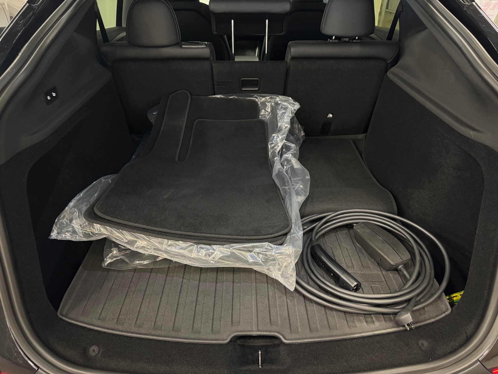 Thumbnail: 2026 Tesla Model Y - 6