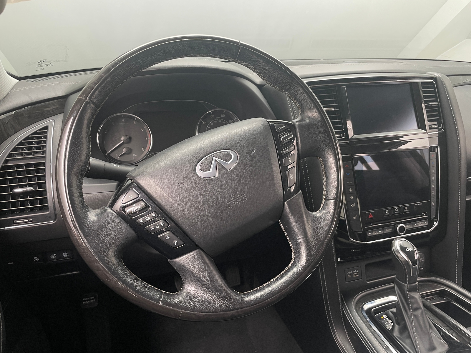 Thumbnail: 2021 INFINITI QX80 - 4