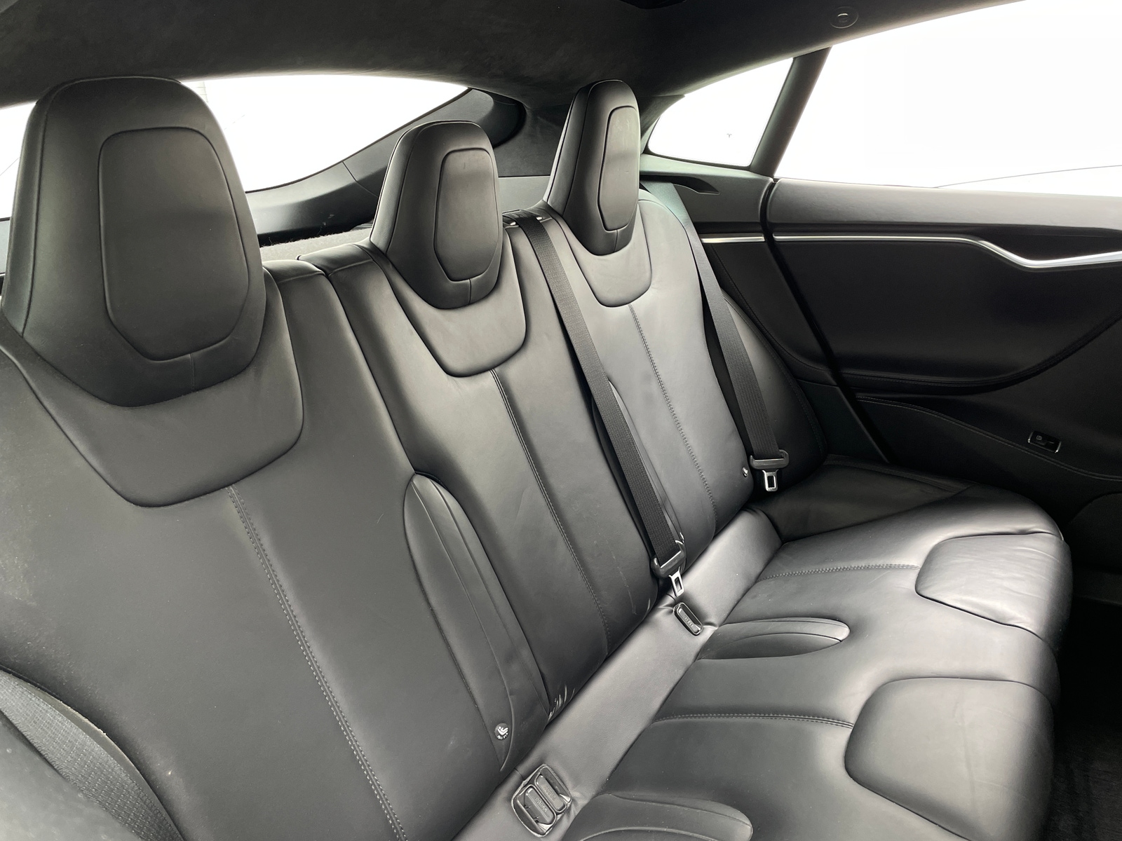 Thumbnail: 2016 Tesla Model S - 5