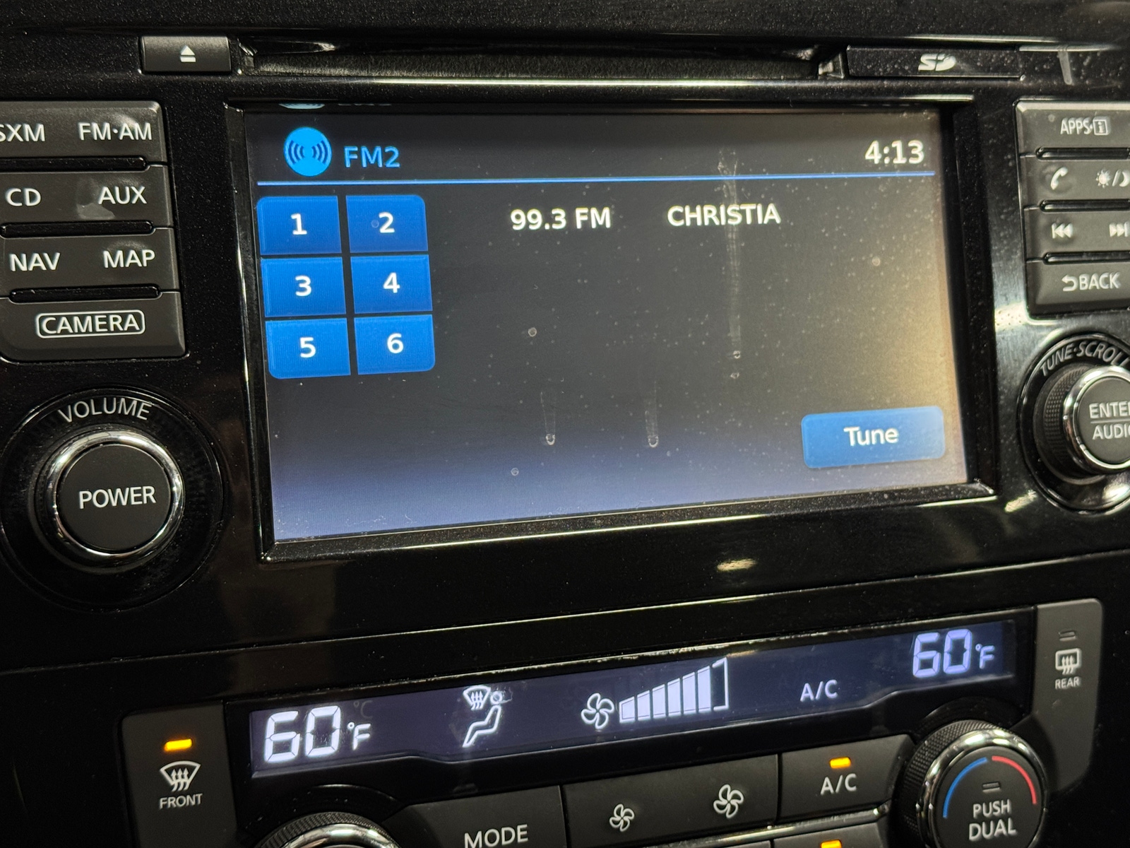 Thumbnail: 2015 Nissan Rogue - 3