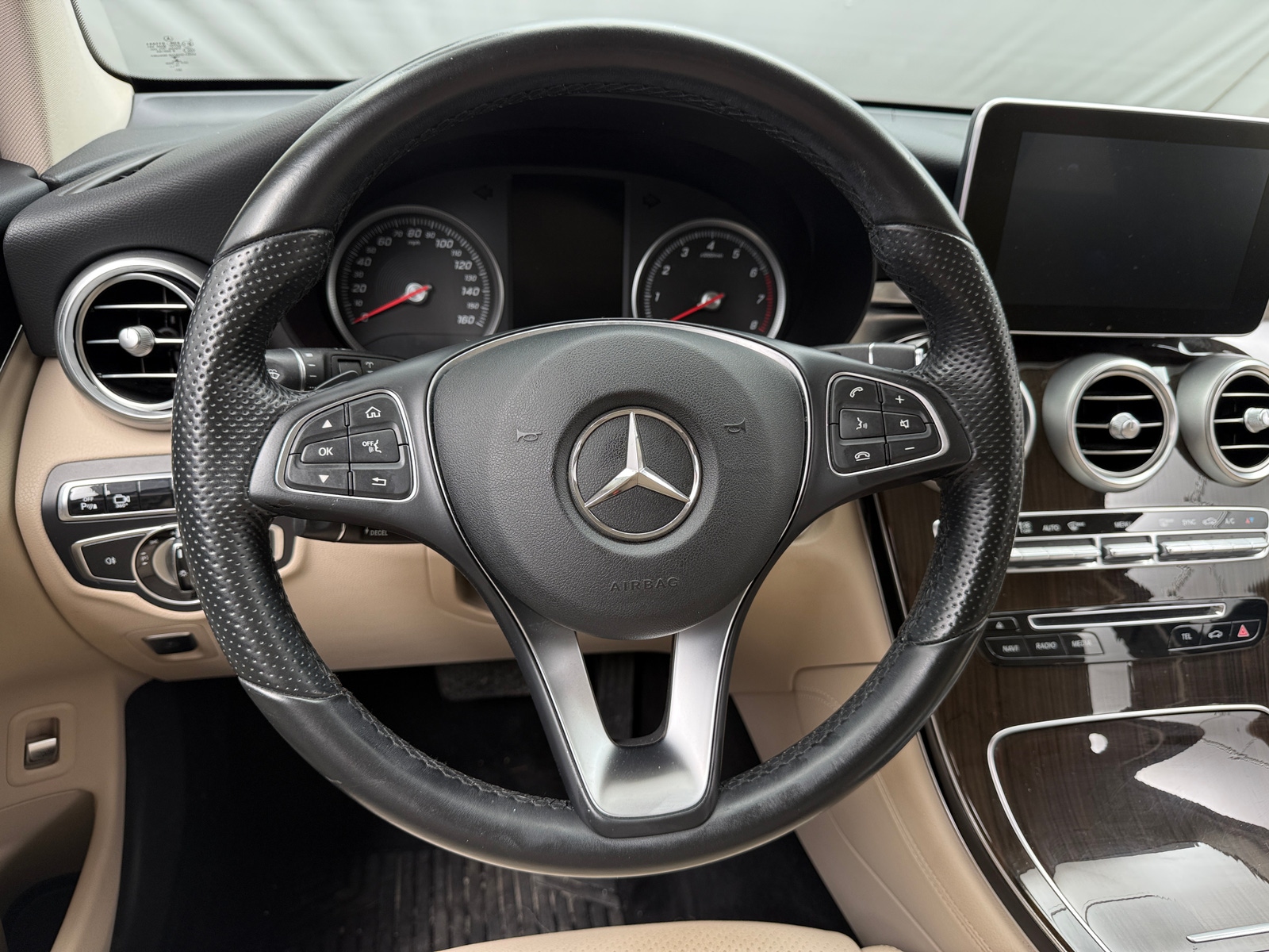 Thumbnail: 2016 Mercedes-Benz GLC - 4