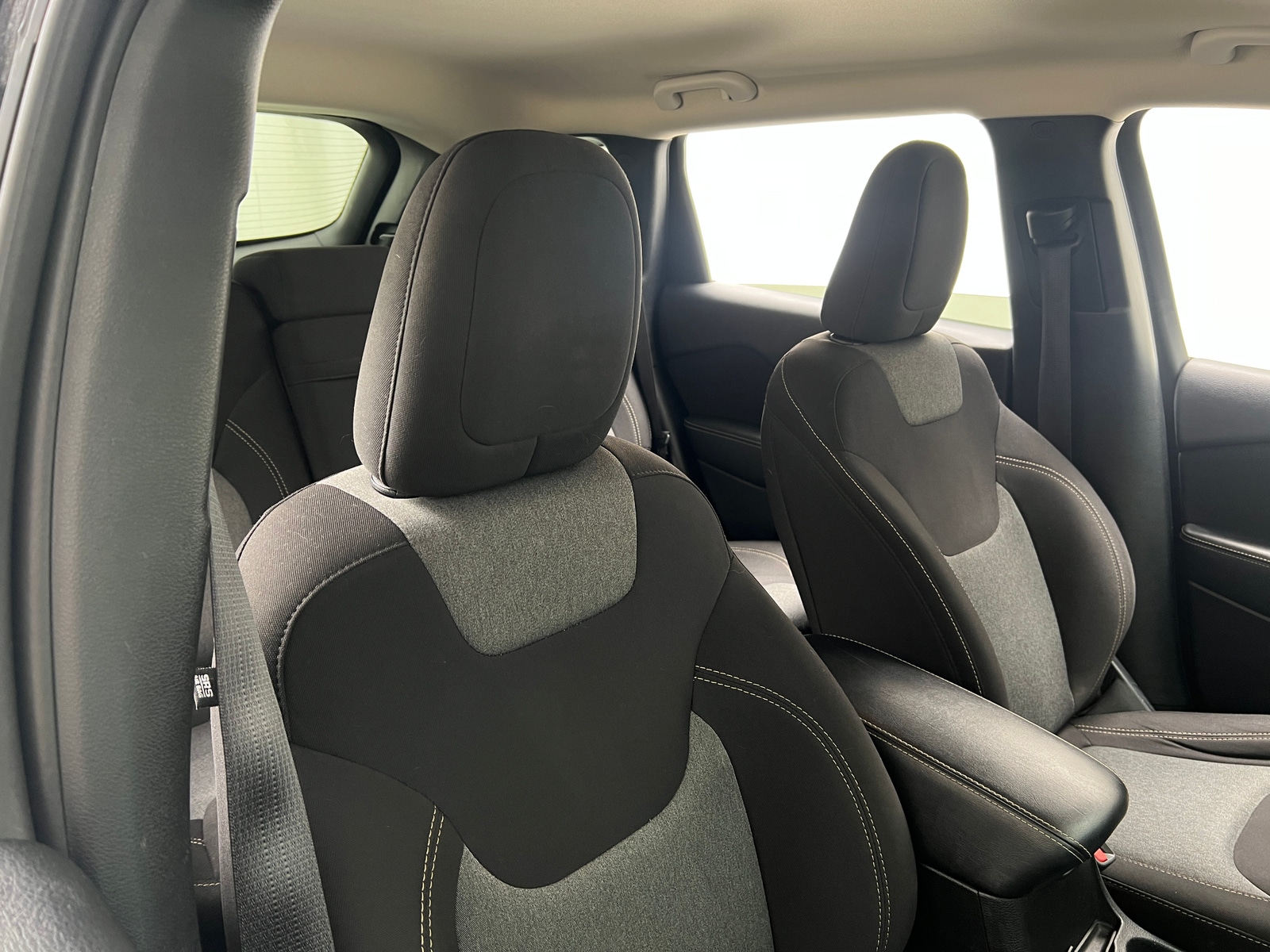 Thumbnail: 2018 Jeep Cherokee - 2