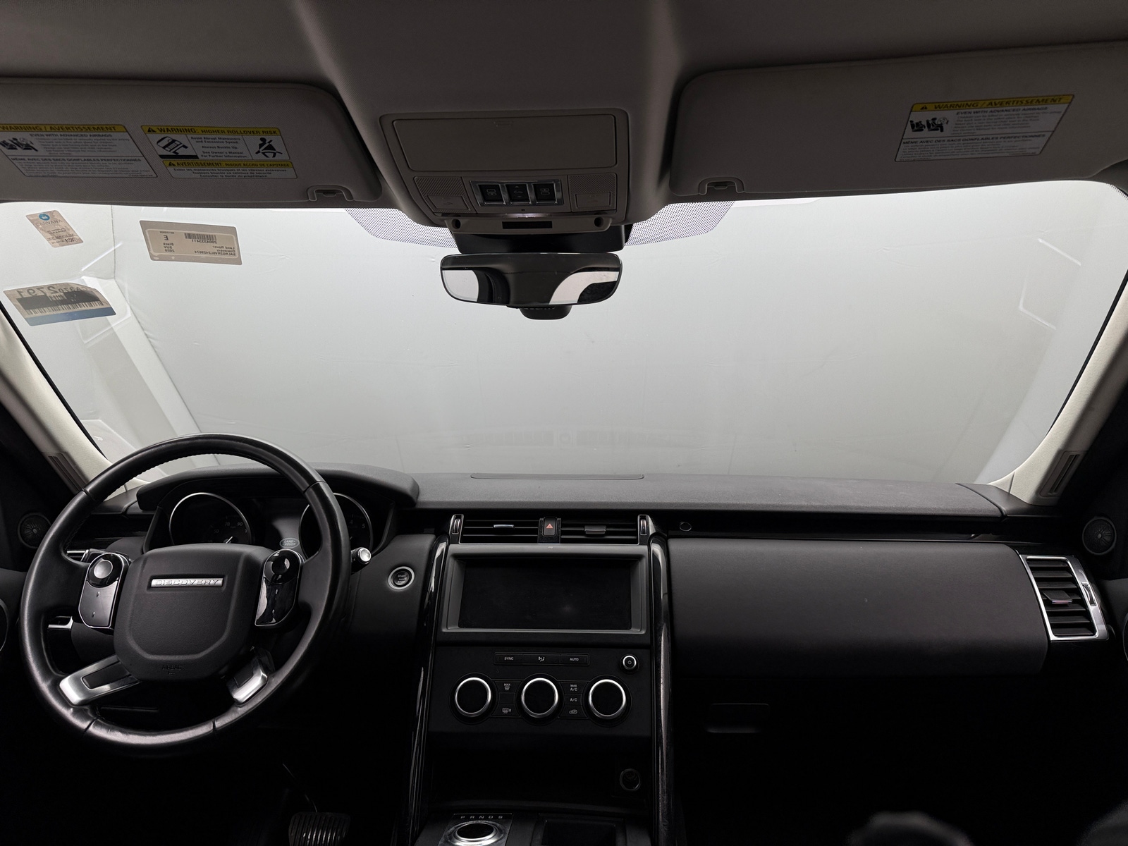 Thumbnail: 2020 Land Rover Discovery - 2