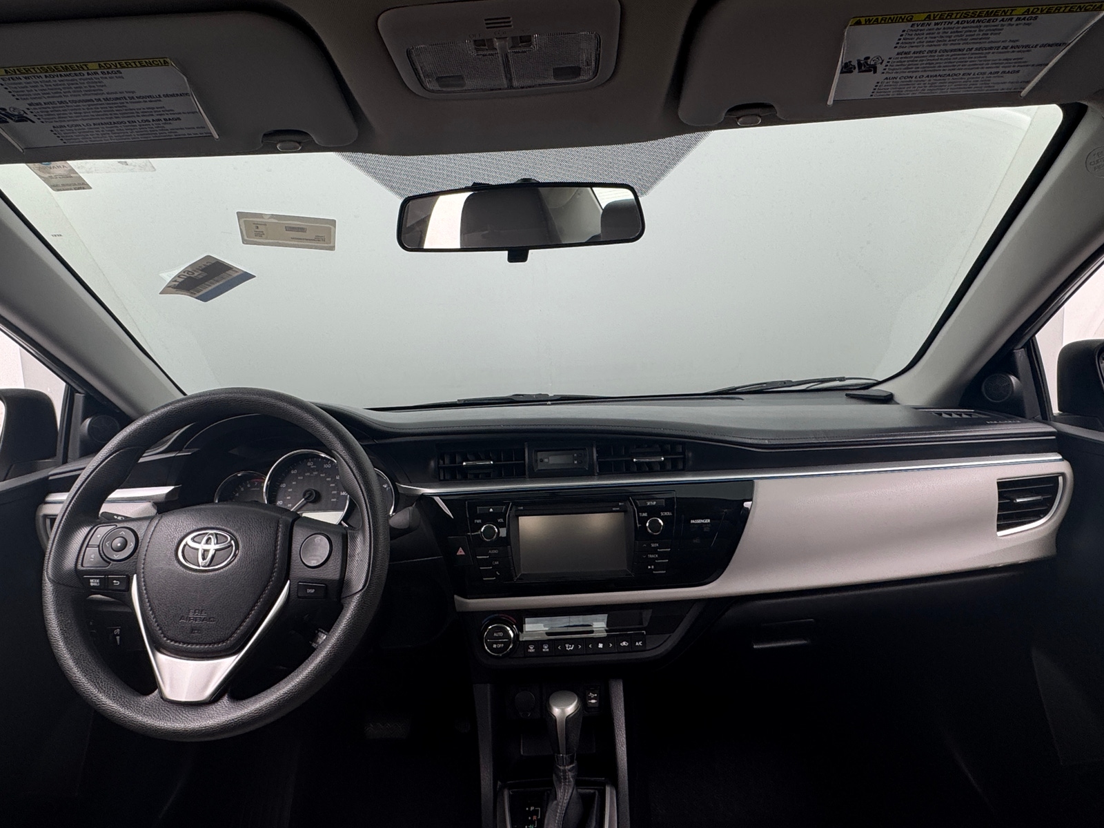 Thumbnail: 2015 Toyota Corolla - 3