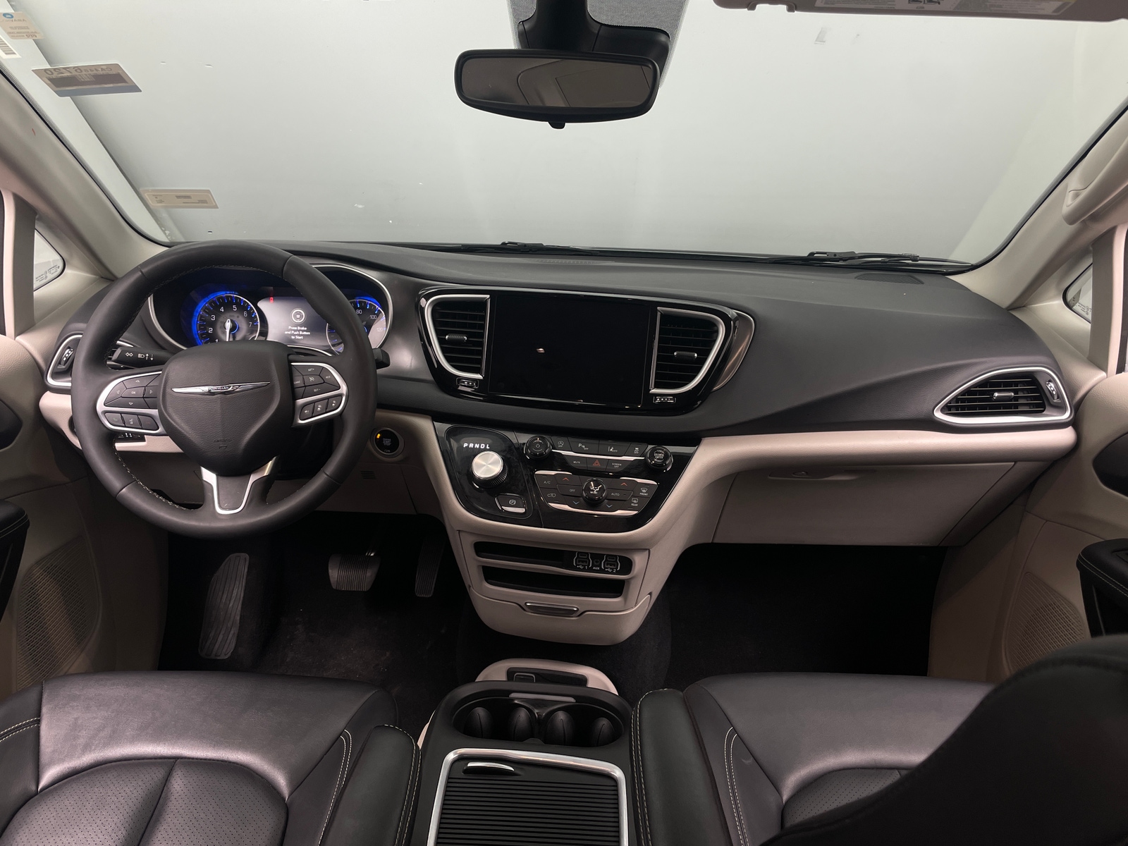 Thumbnail: 2024 Chrysler Pacifica - 2