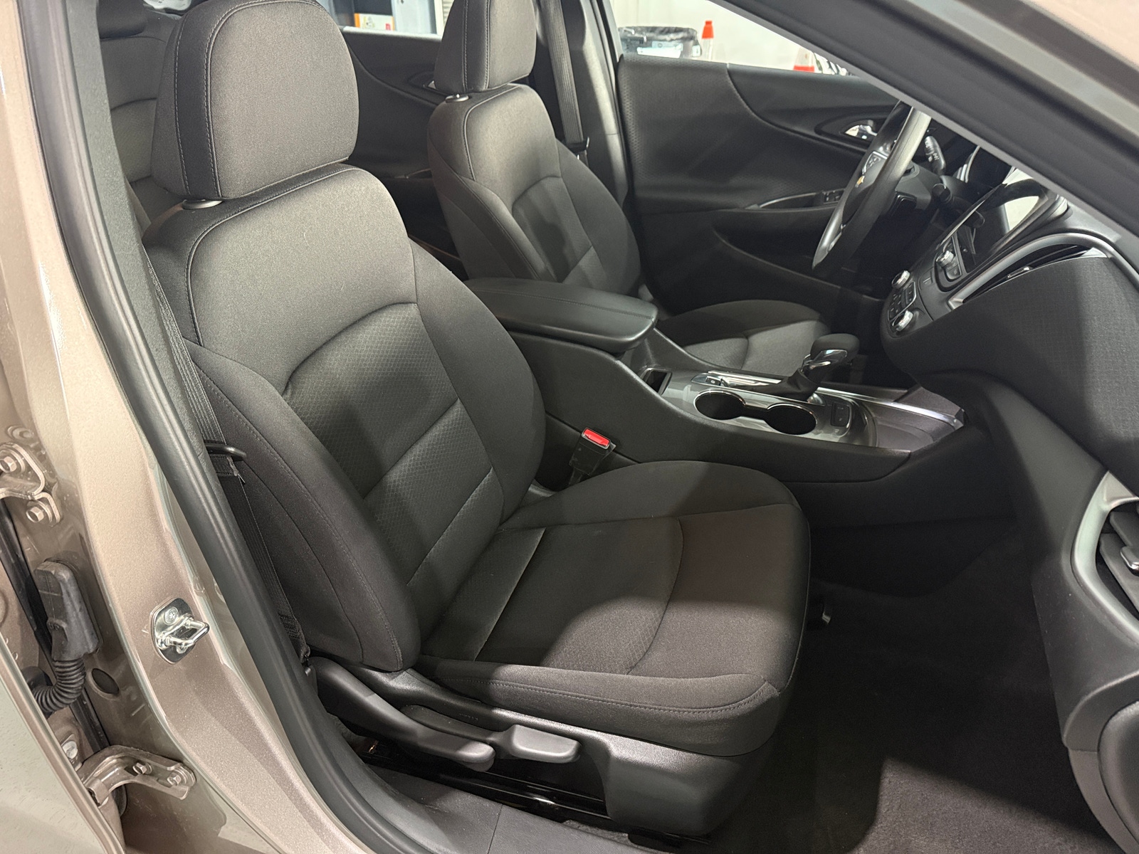 Thumbnail: 2024 Chevrolet Malibu - 2