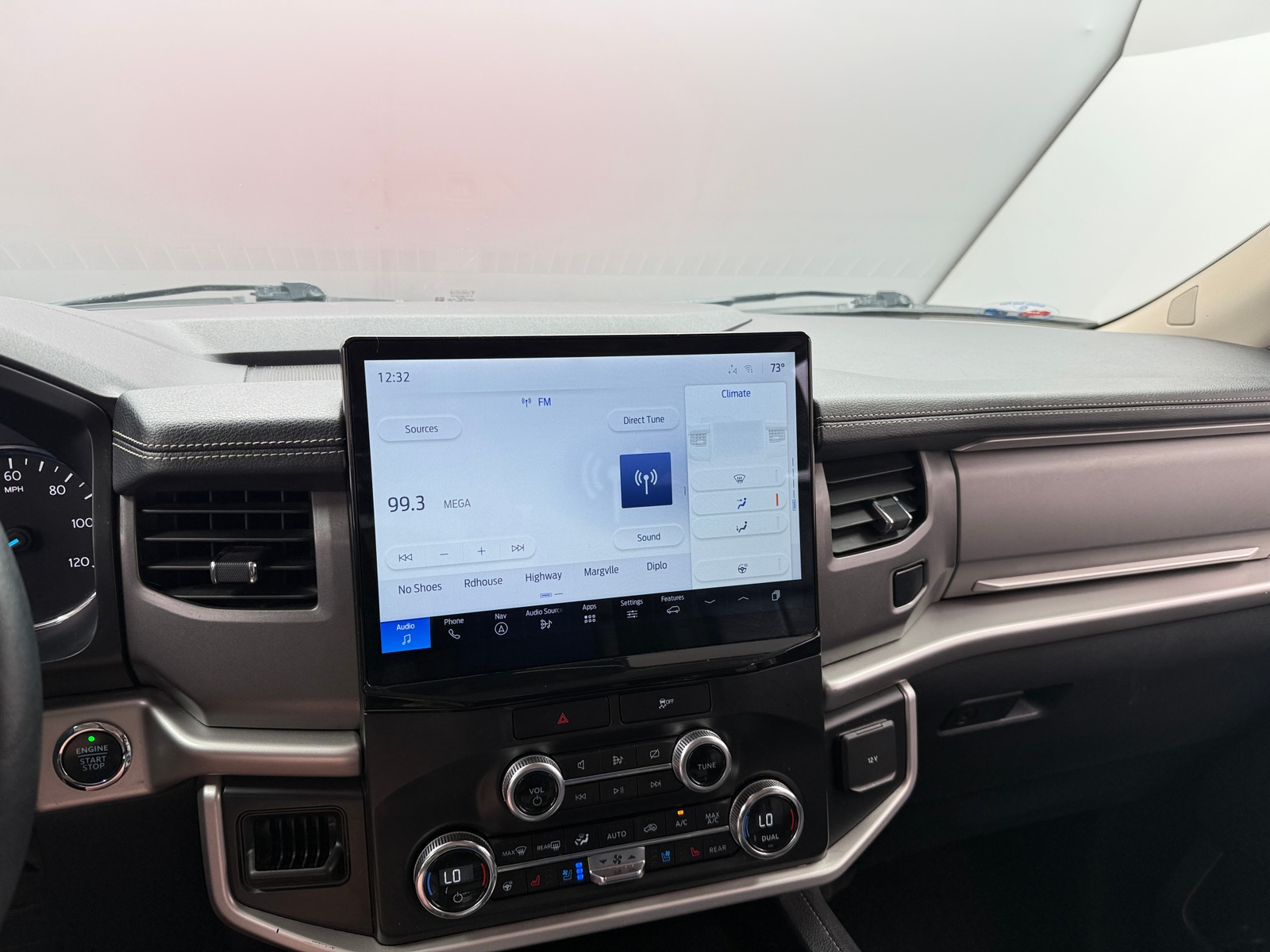 Thumbnail: 2022 Ford Expedition - 3