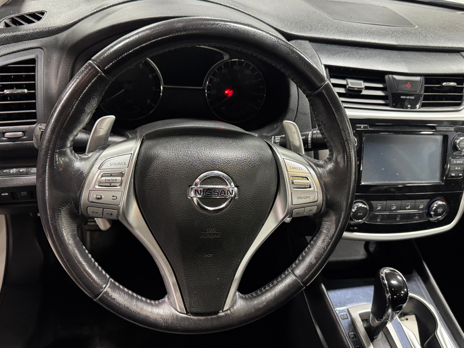 Thumbnail: 2018 Nissan Altima - 5