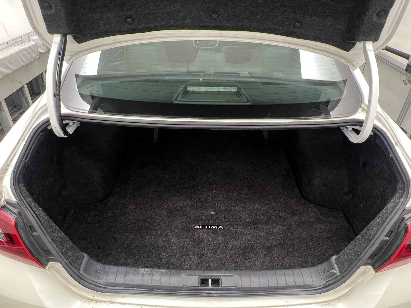 Thumbnail: 2018 Nissan Altima - 7