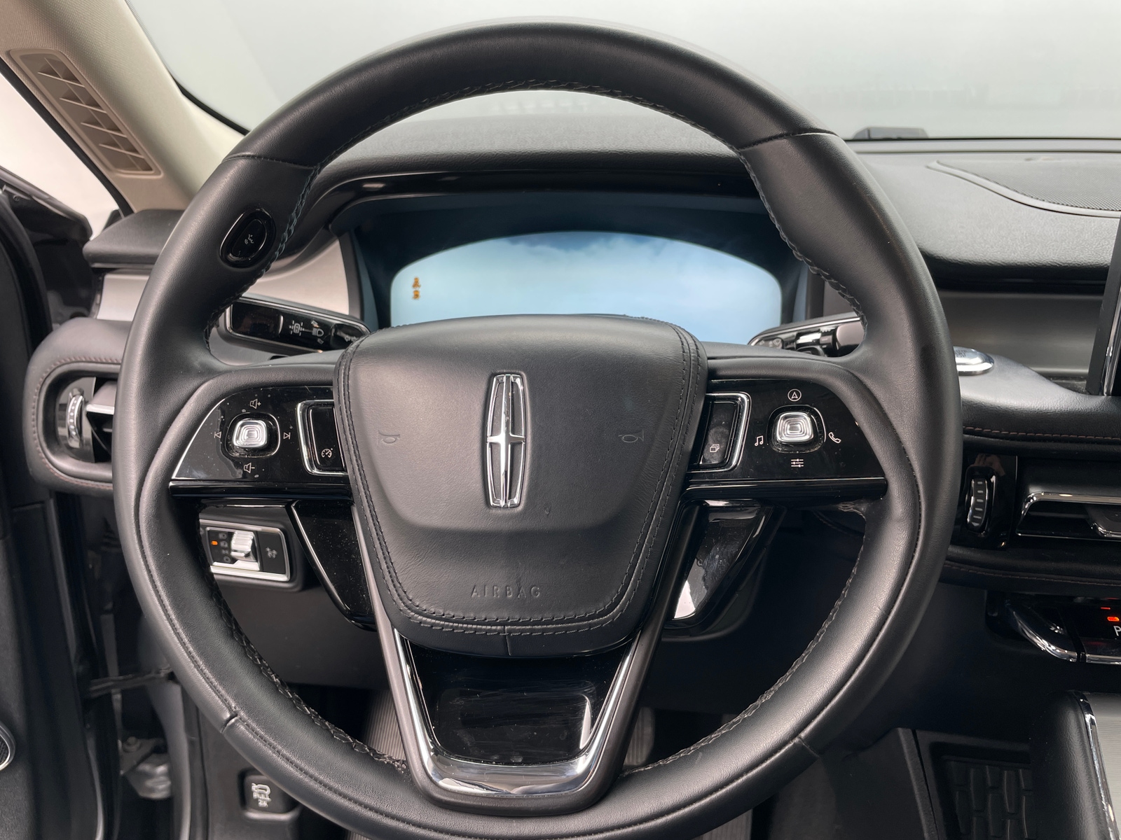 Thumbnail: 2022 Lincoln Aviator - 4