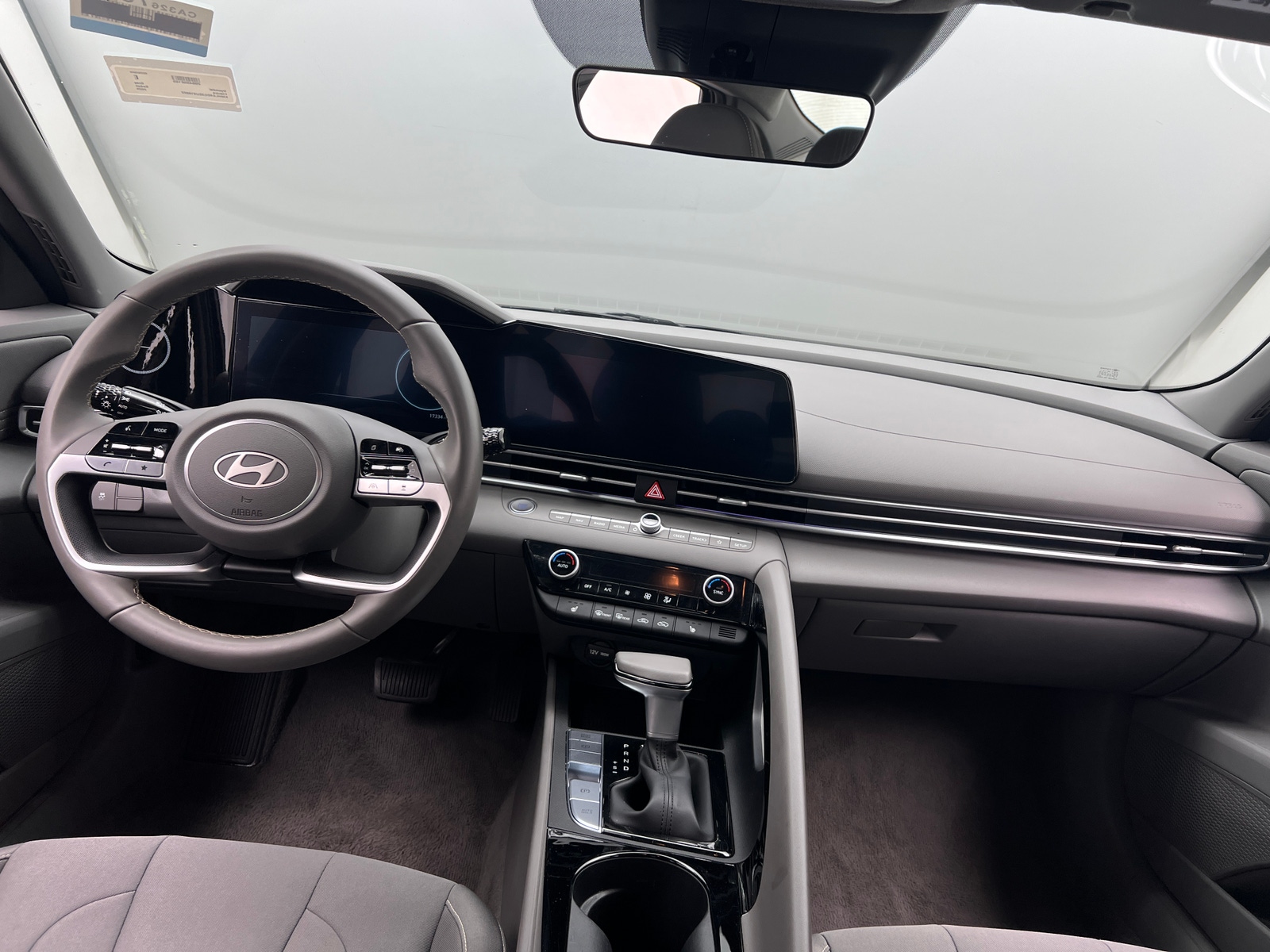 Thumbnail: 2025 Hyundai Elantra - 3