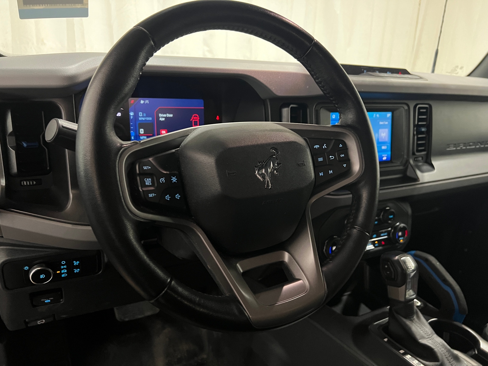 Thumbnail: 2023 Ford Bronco - 4