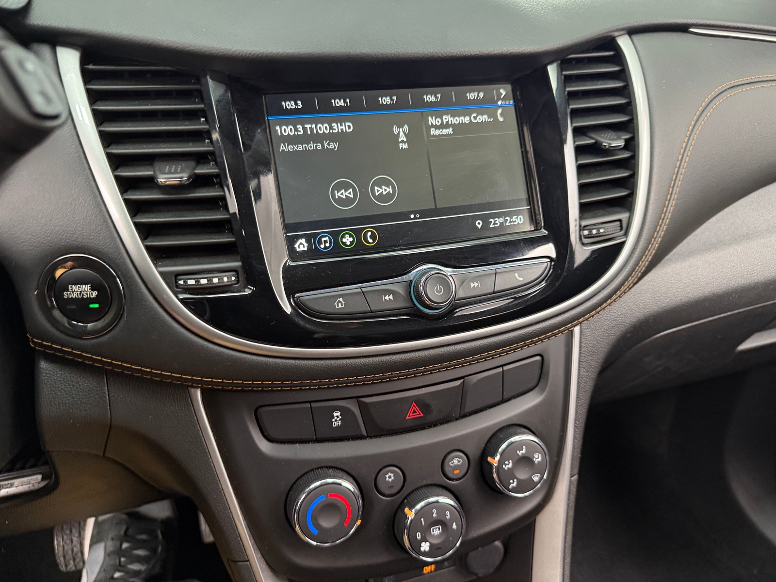 Thumbnail: 2019 Chevrolet Trax - 4