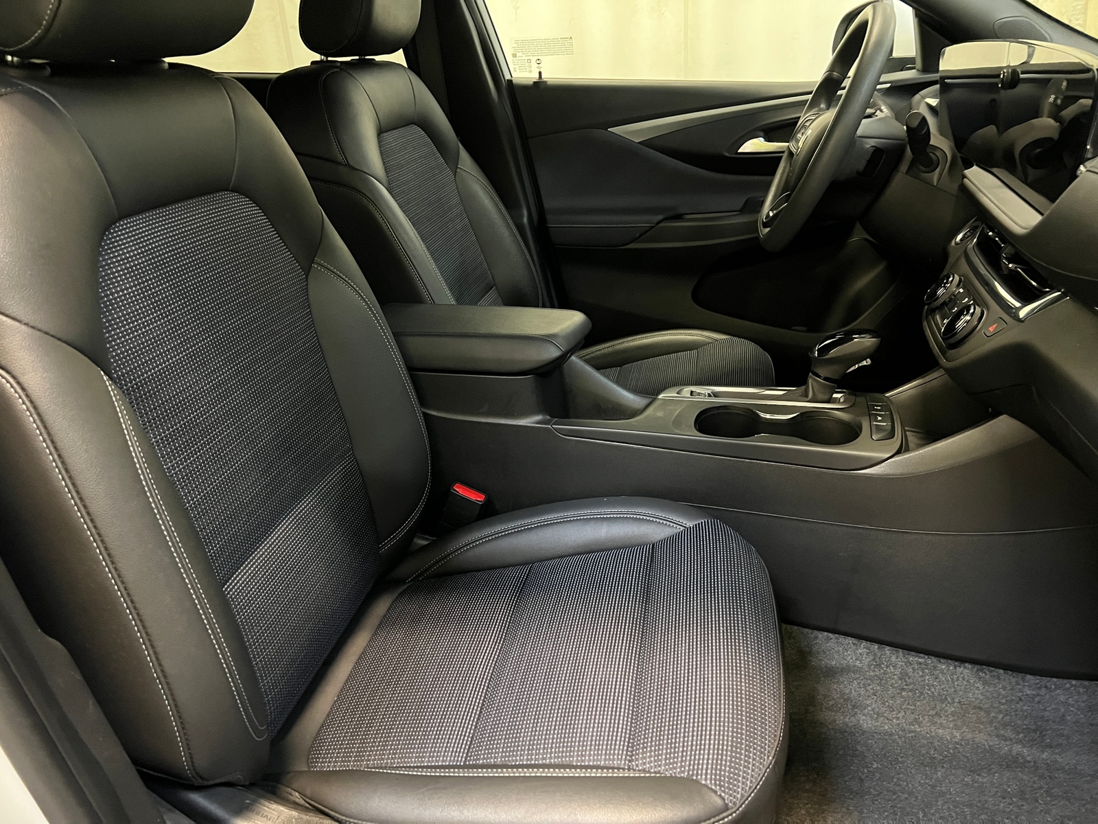 Thumbnail: 2025 Buick Envista - 2