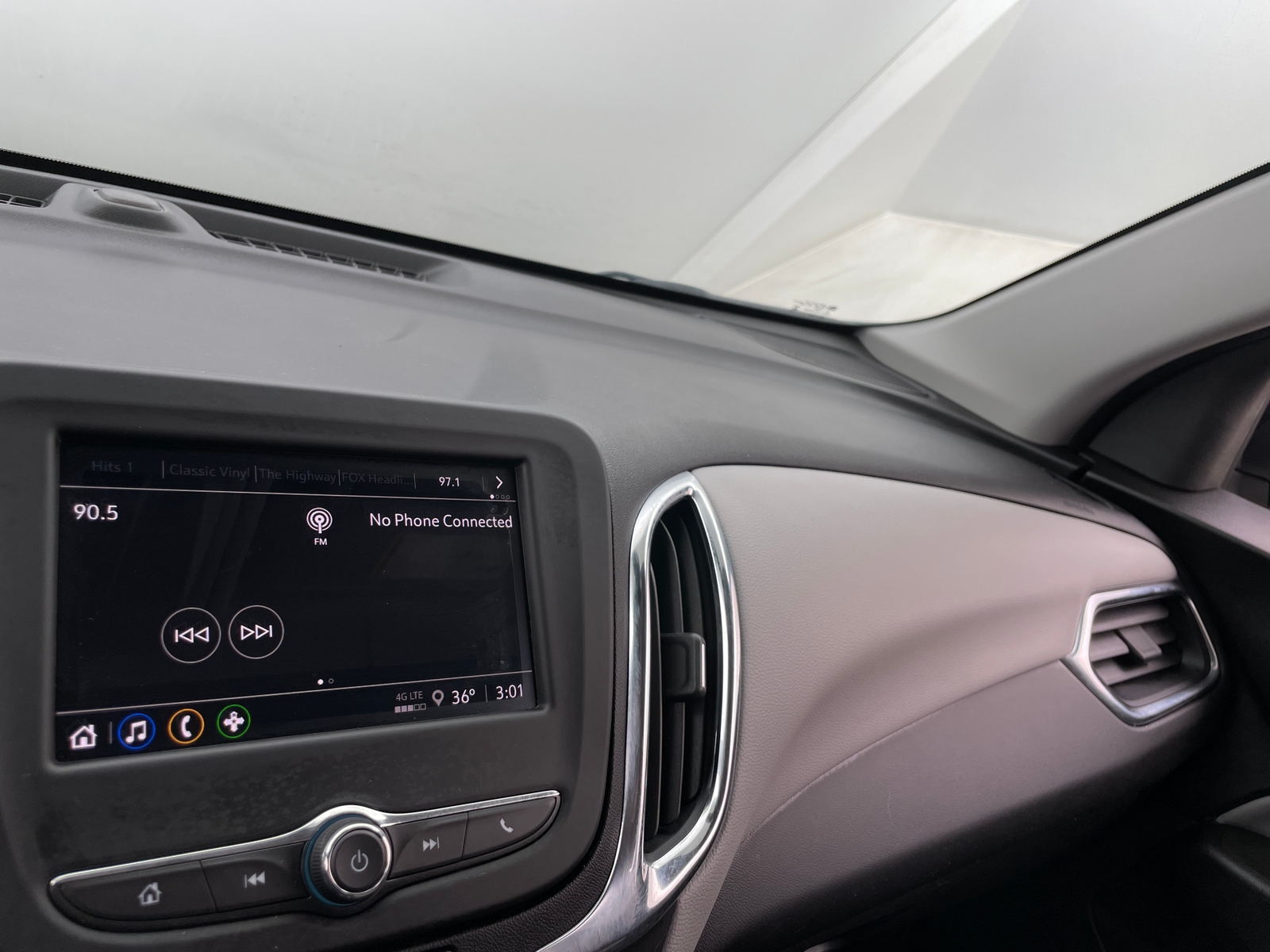 Thumbnail: 2024 Chevrolet Equinox - 4