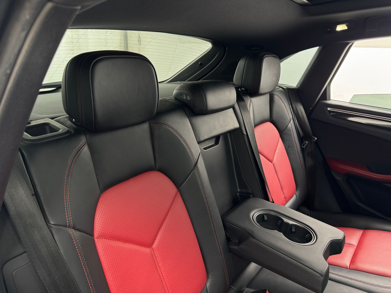 Thumbnail: 2018 Porsche Macan - 5