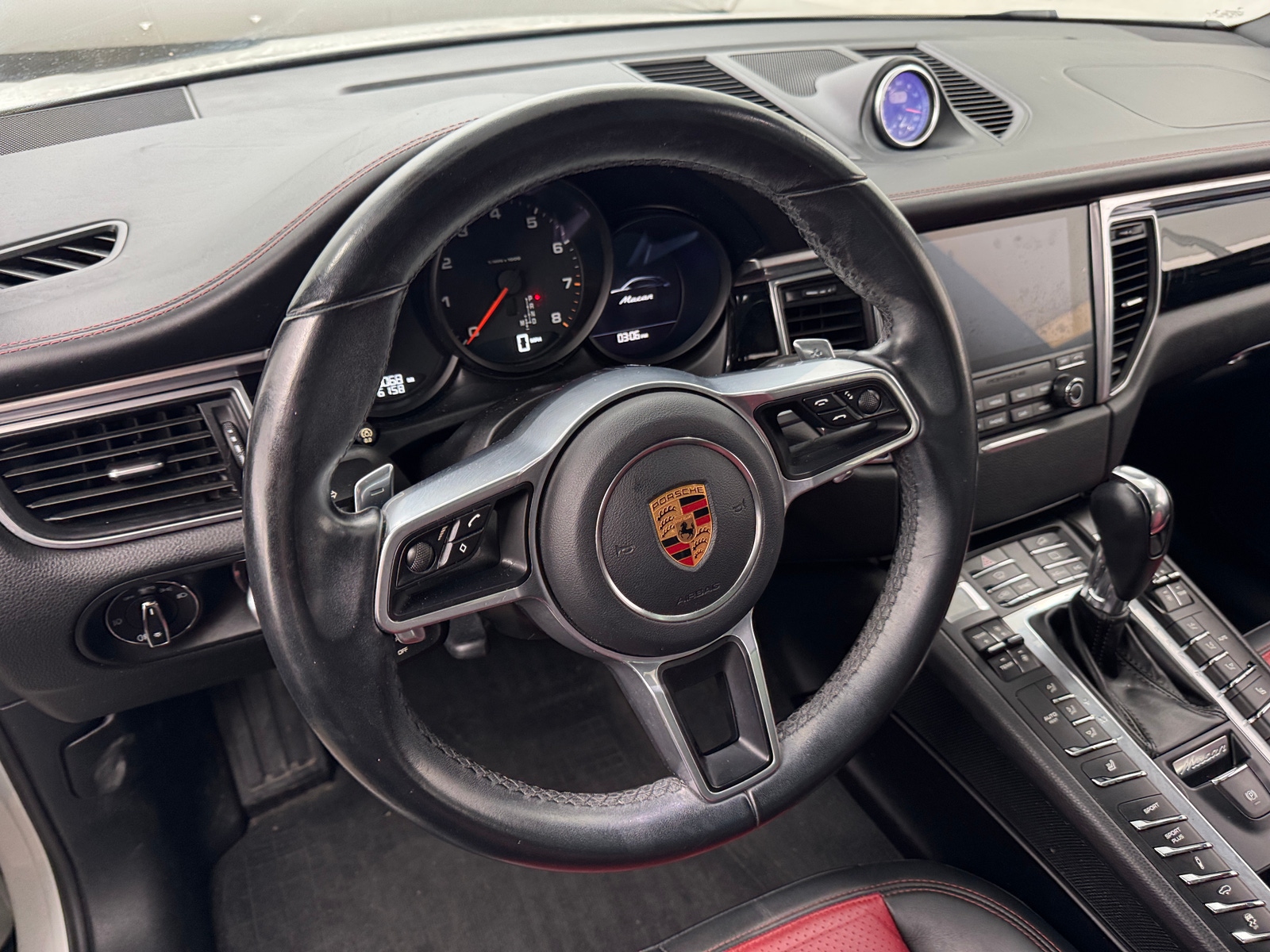 Thumbnail: 2018 Porsche Macan - 4