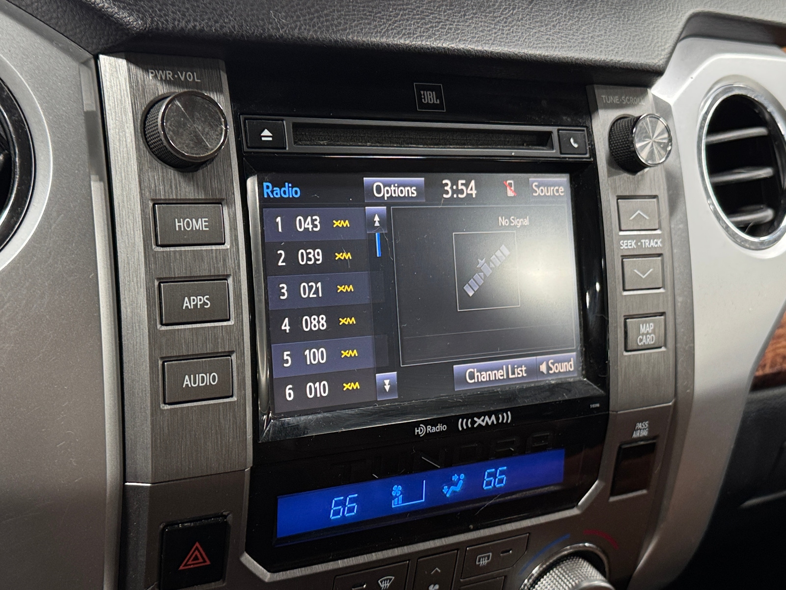 Thumbnail: 2019 Toyota Tundra - 3