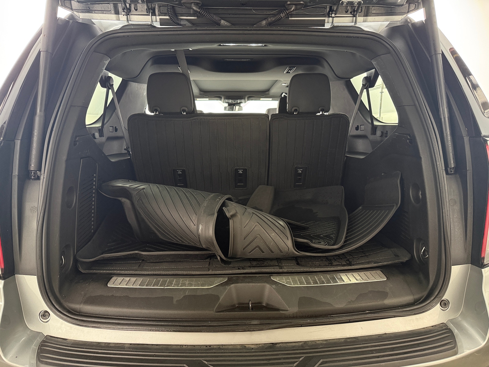 Thumbnail: 2024 Chevrolet Suburban - 7