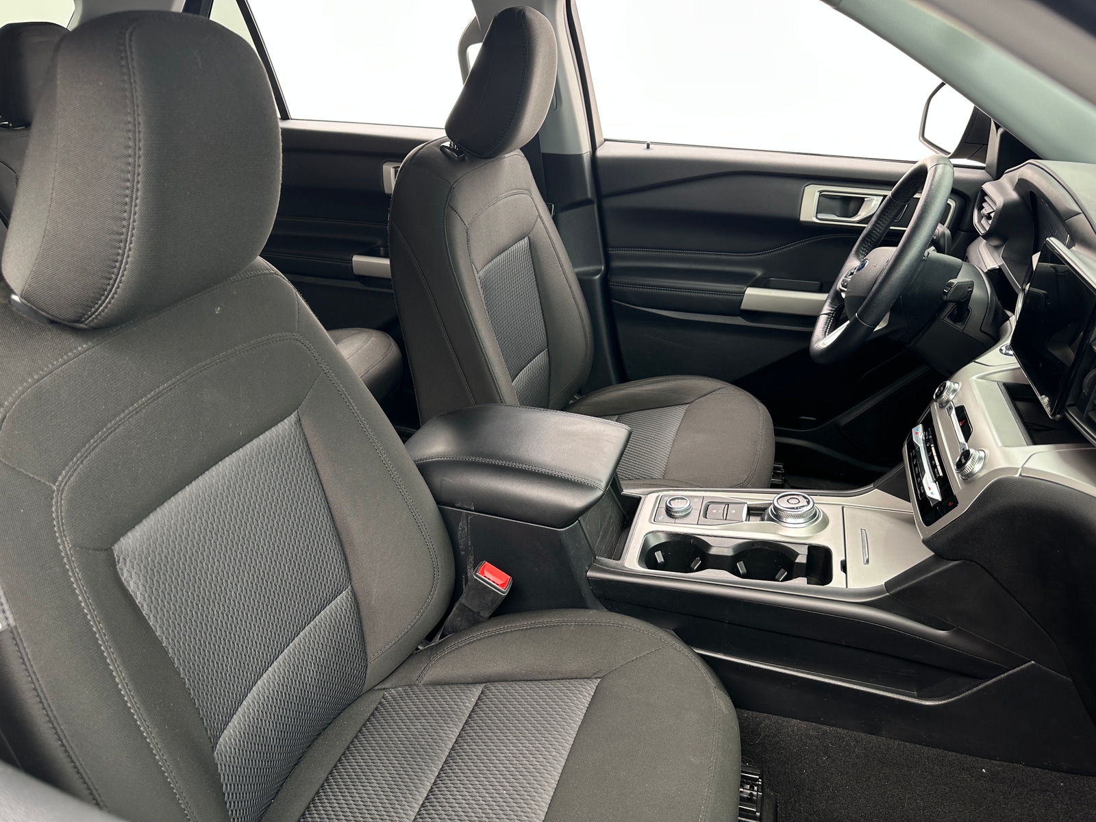 Thumbnail: 2022 Ford Explorer - 2