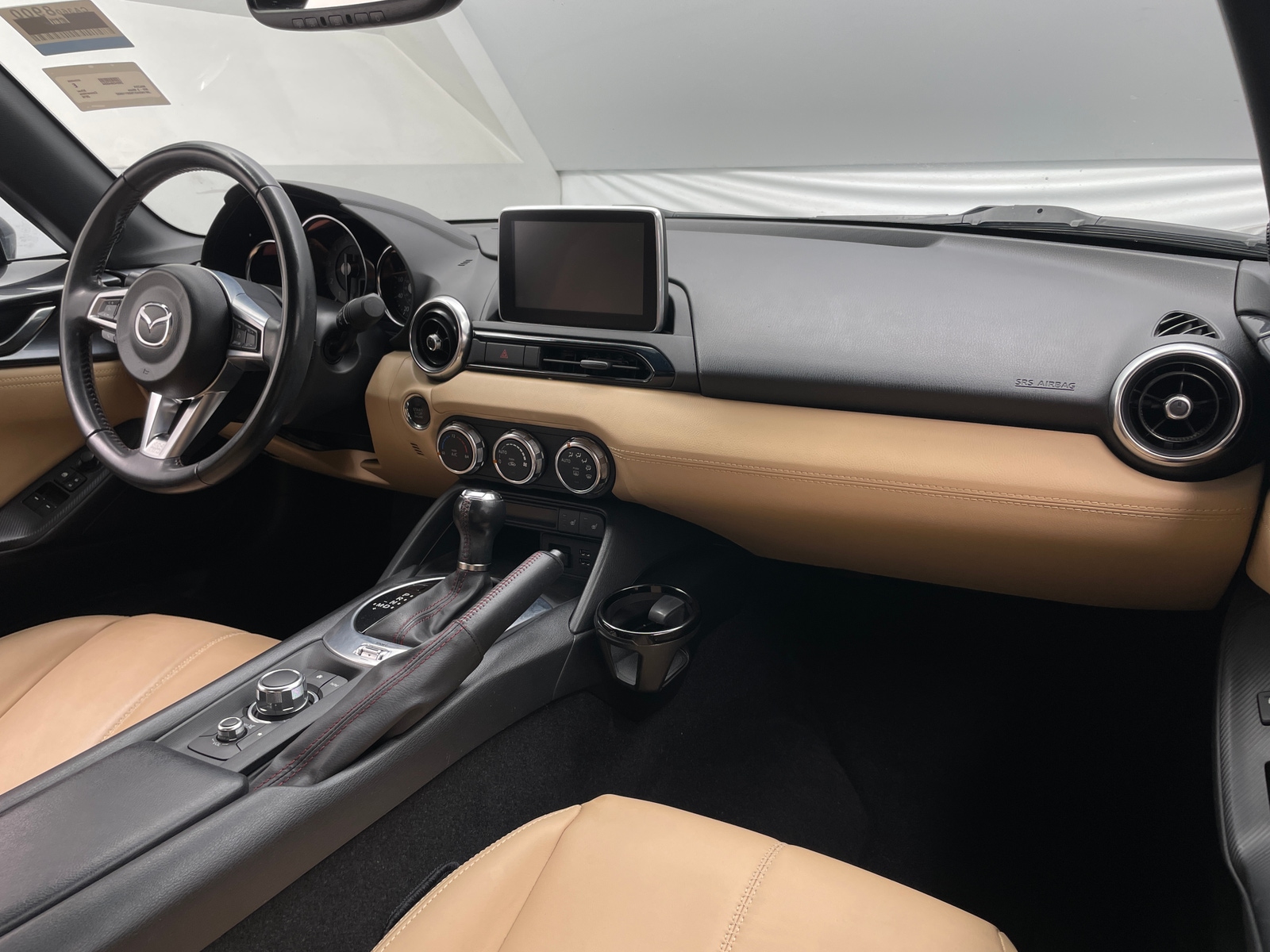 Thumbnail: 2016 Mazda MX-5 Miata - 2