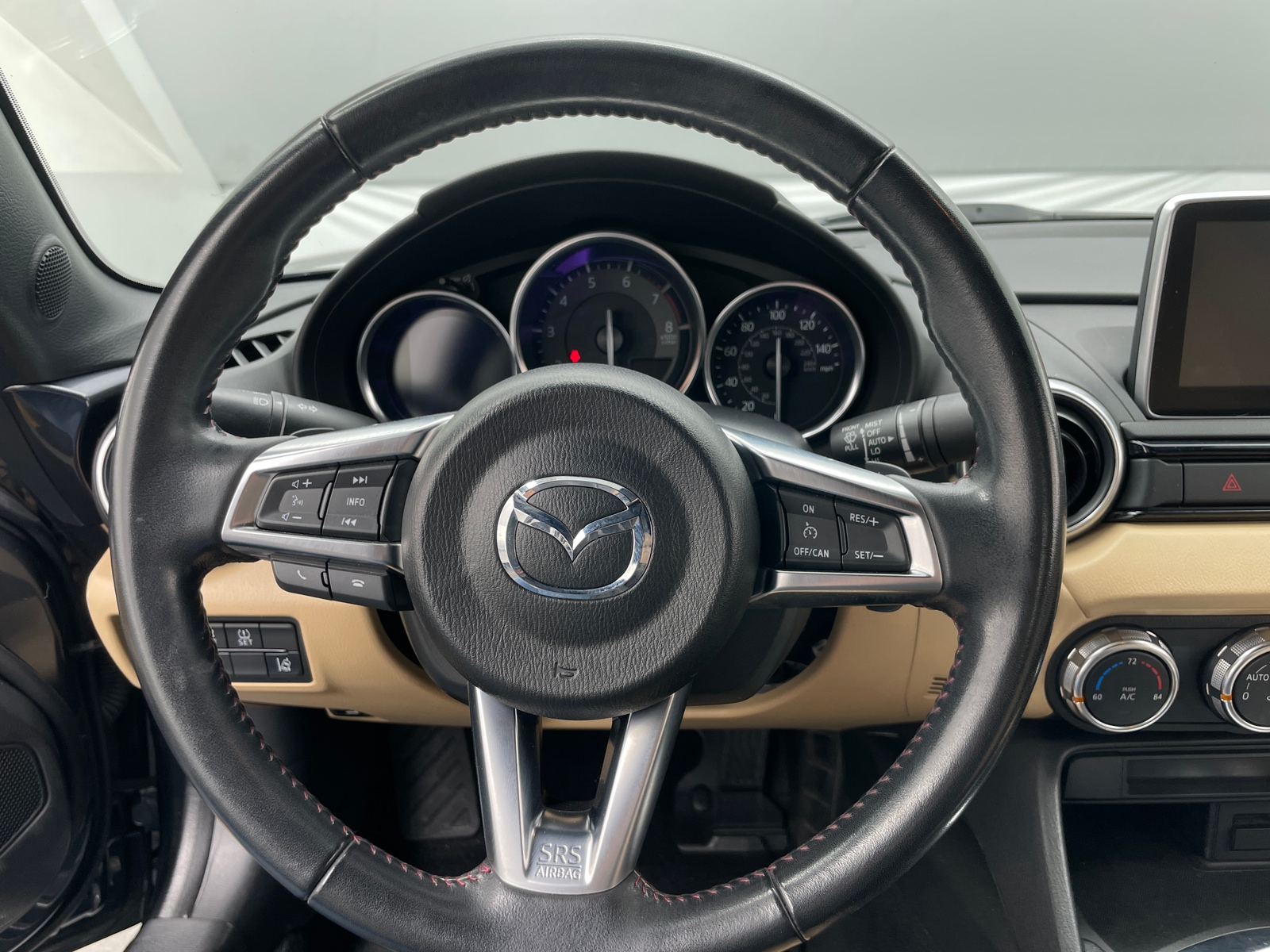 Thumbnail: 2016 Mazda MX-5 Miata - 4