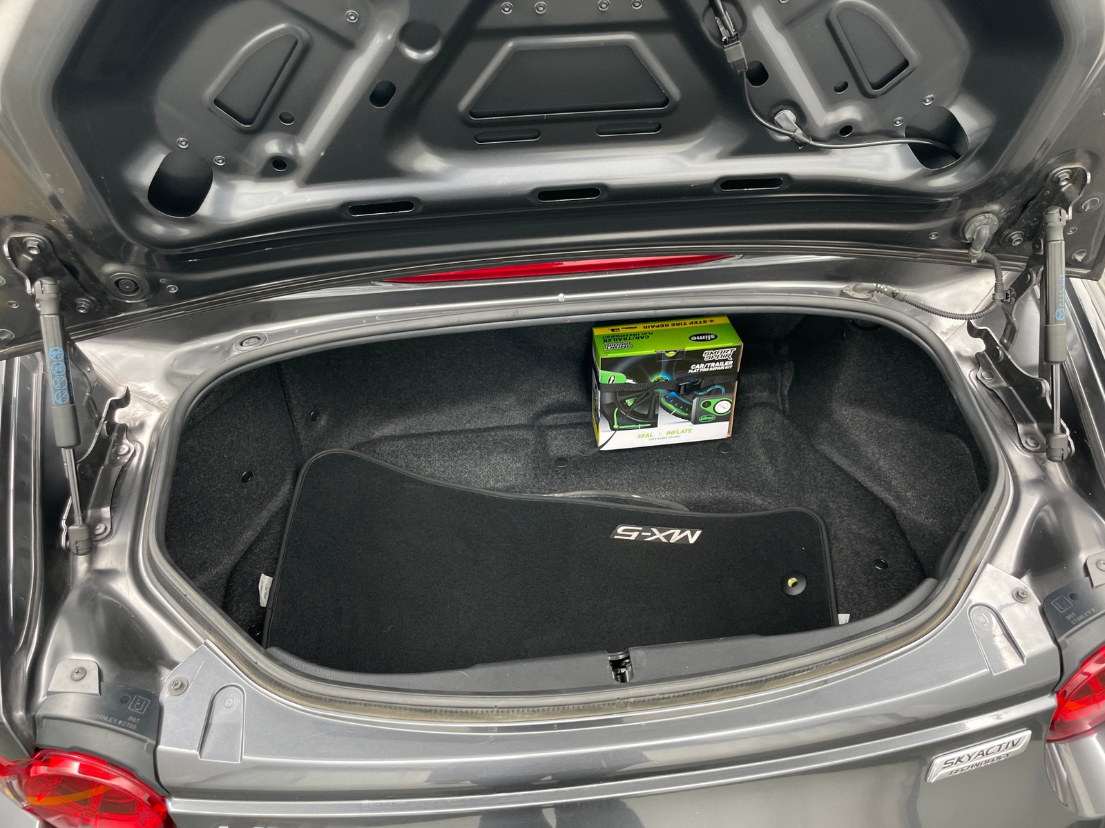 Thumbnail: 2016 Mazda MX-5 Miata - 5