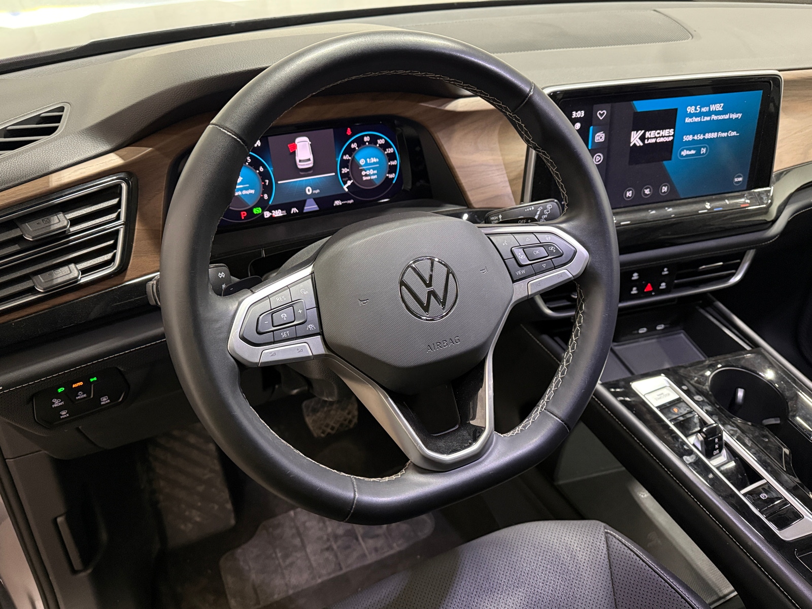 Thumbnail: 2024 Volkswagen Atlas - 4