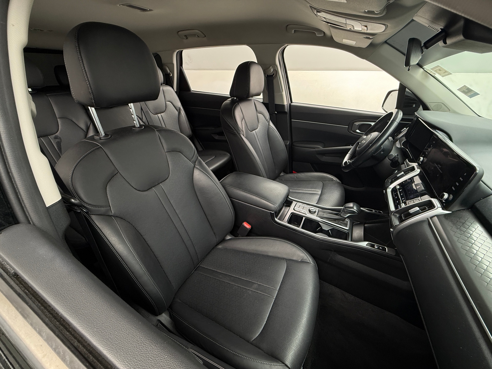 Thumbnail: 2022 Kia Sorento - 2