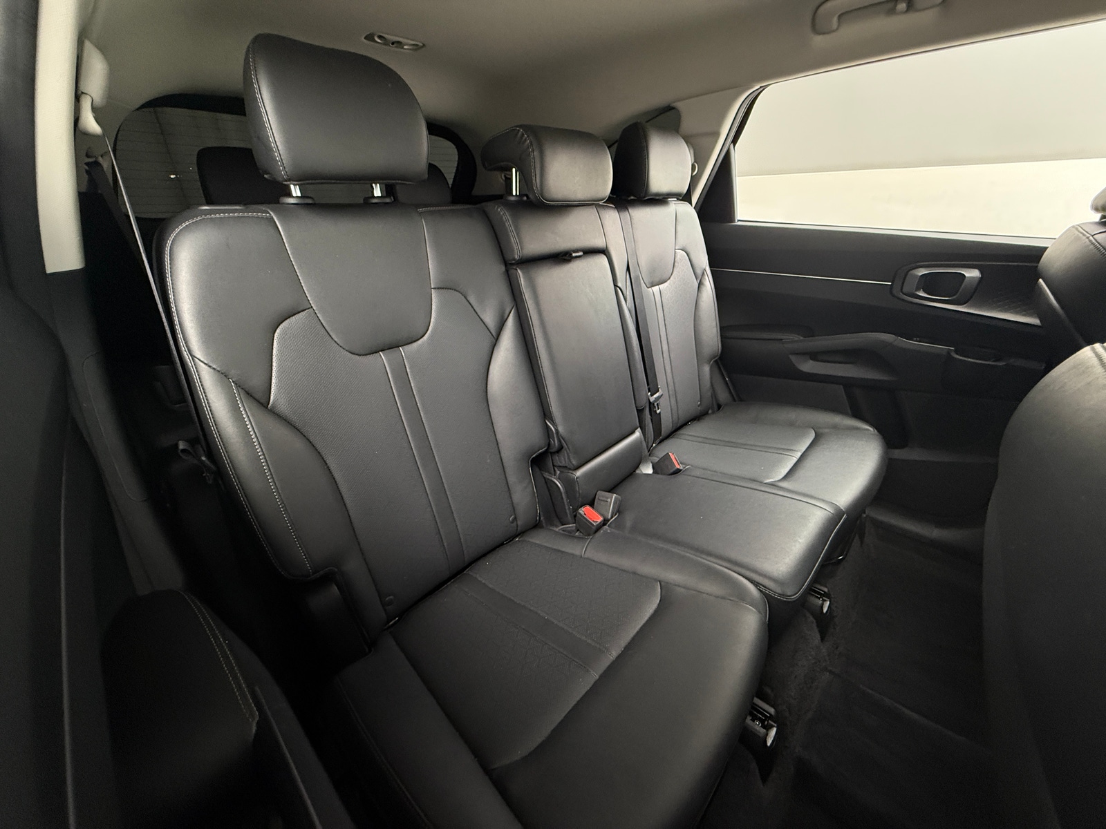 Thumbnail: 2022 Kia Sorento - 6