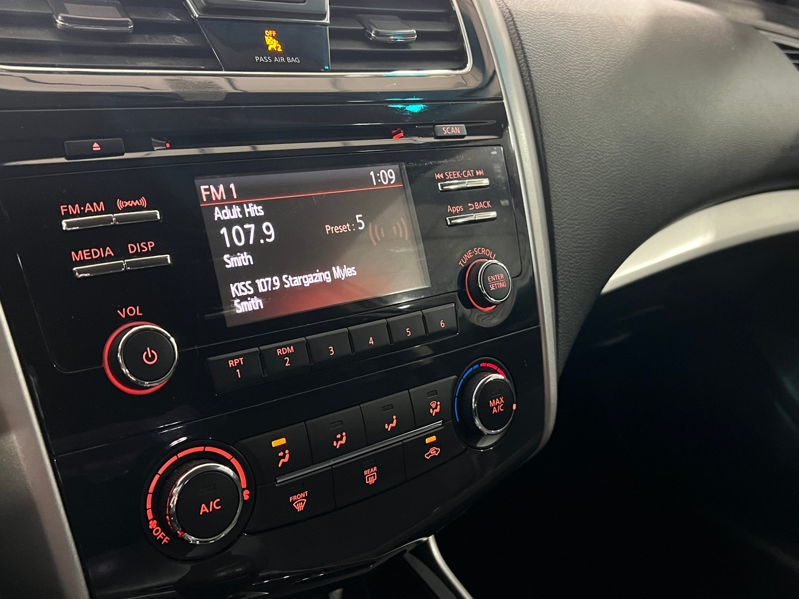 Thumbnail: 2015 Nissan Altima - 4