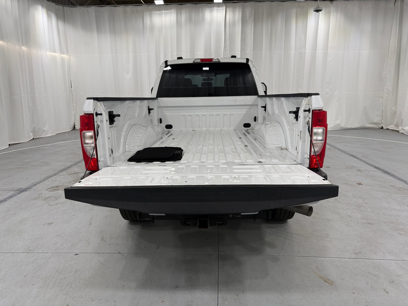 Thumbnail: 2022 Ford Econoline - 7