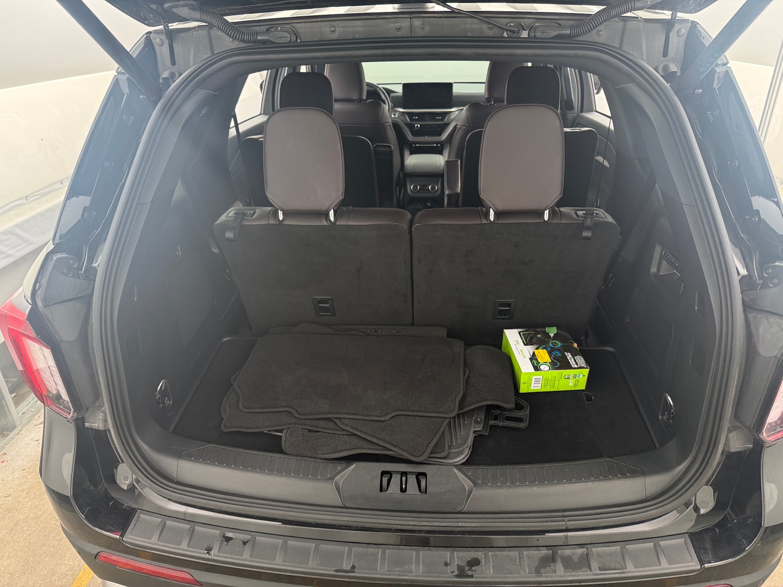 Thumbnail: 2025 Ford Explorer - 6