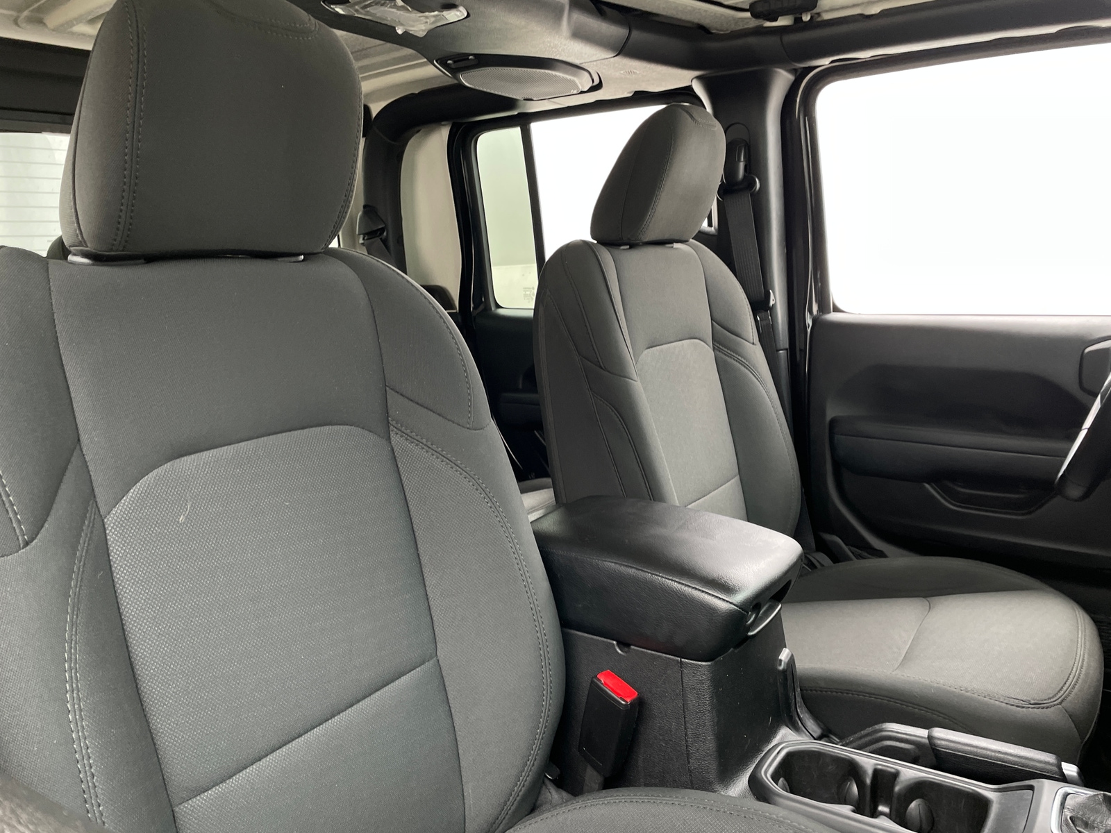 Thumbnail: 2022 Jeep Gladiator - 2