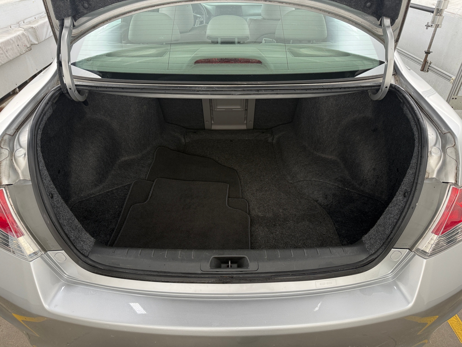 Thumbnail: 2010 Honda Accord - 6