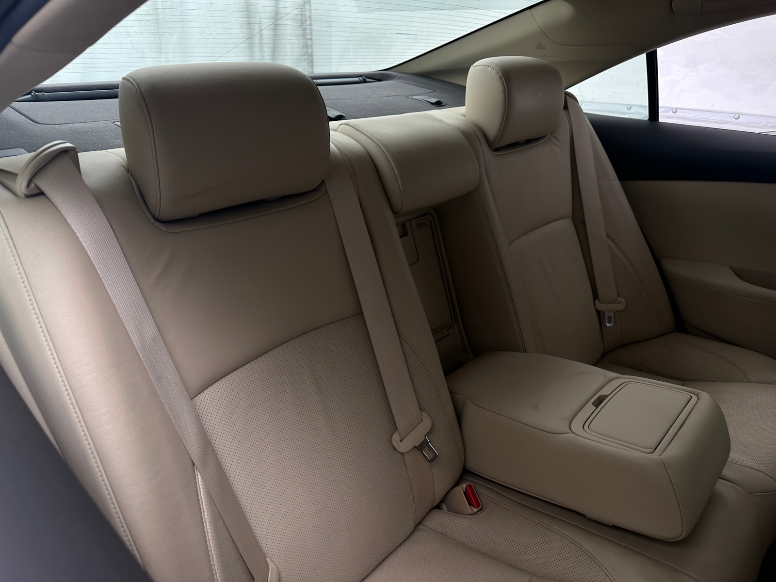 Thumbnail: 2011 Lexus ES - 5