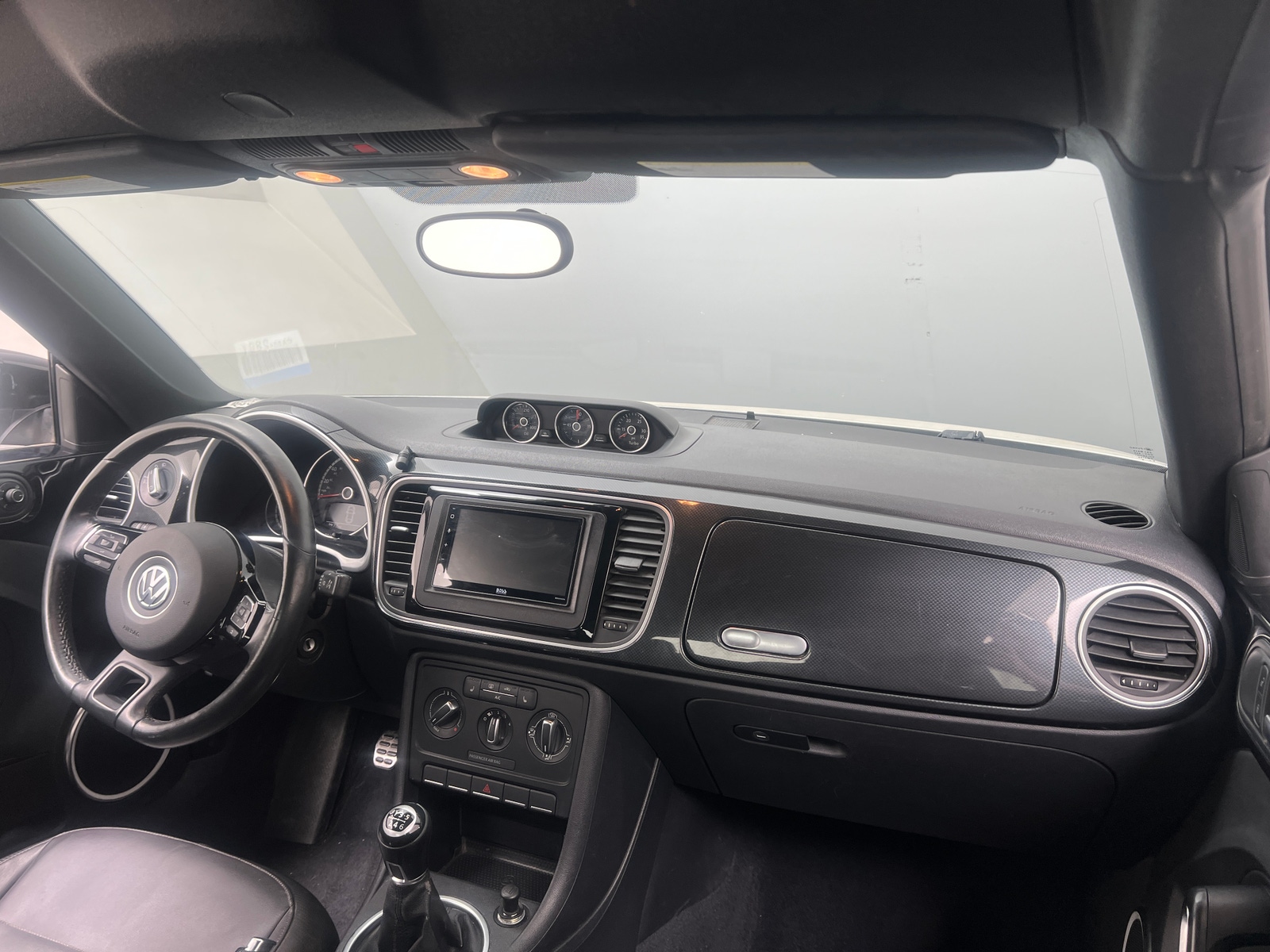 Thumbnail: 2015 Volkswagen Beetle - 2