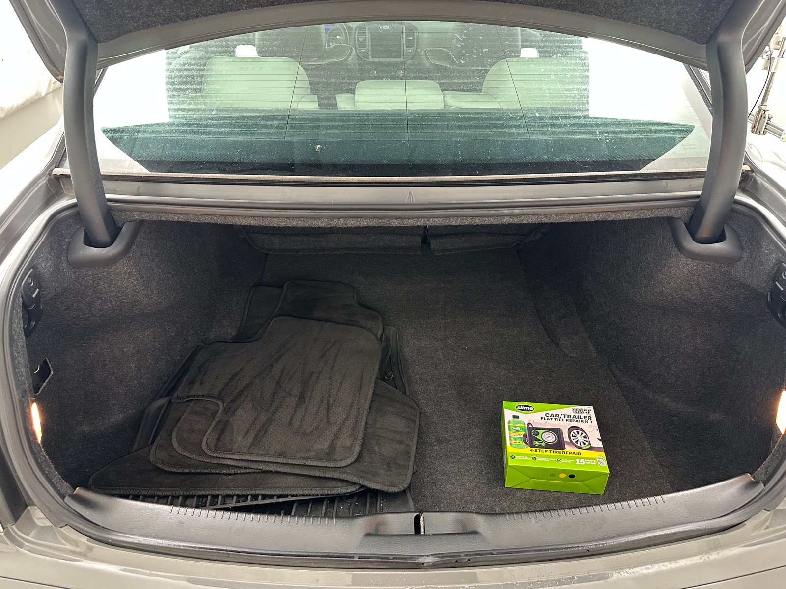 Thumbnail: 2018 Chrysler 300 - 6