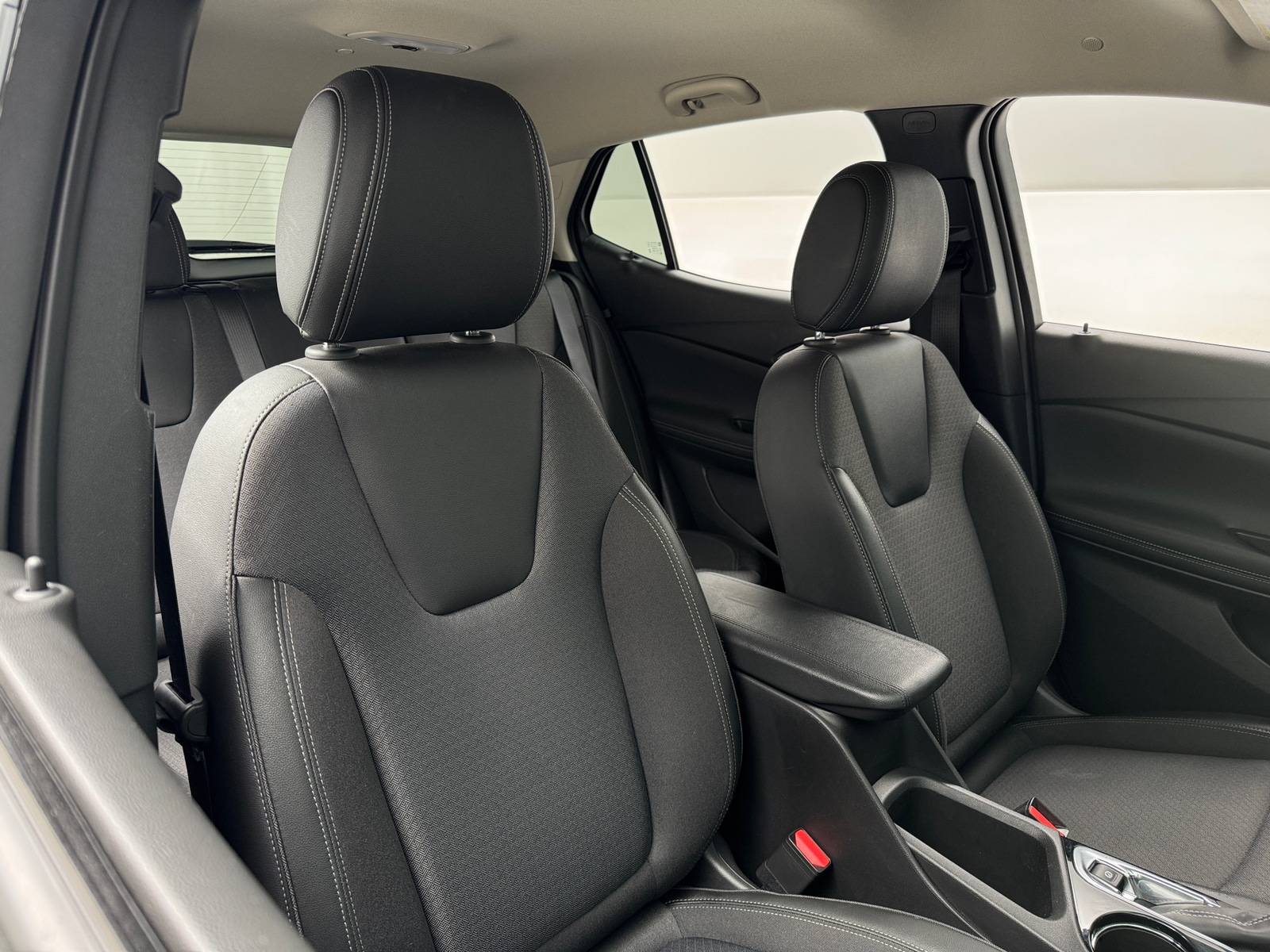 Thumbnail: 2025 Buick Encore GX - 2