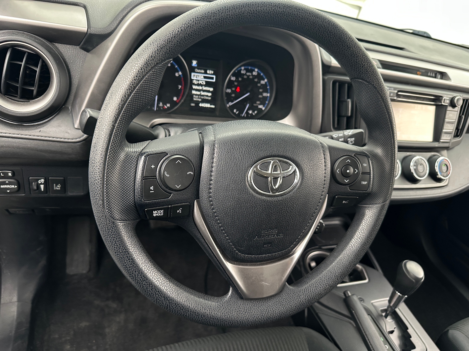 Thumbnail: 2017 Toyota RAV4 - 5