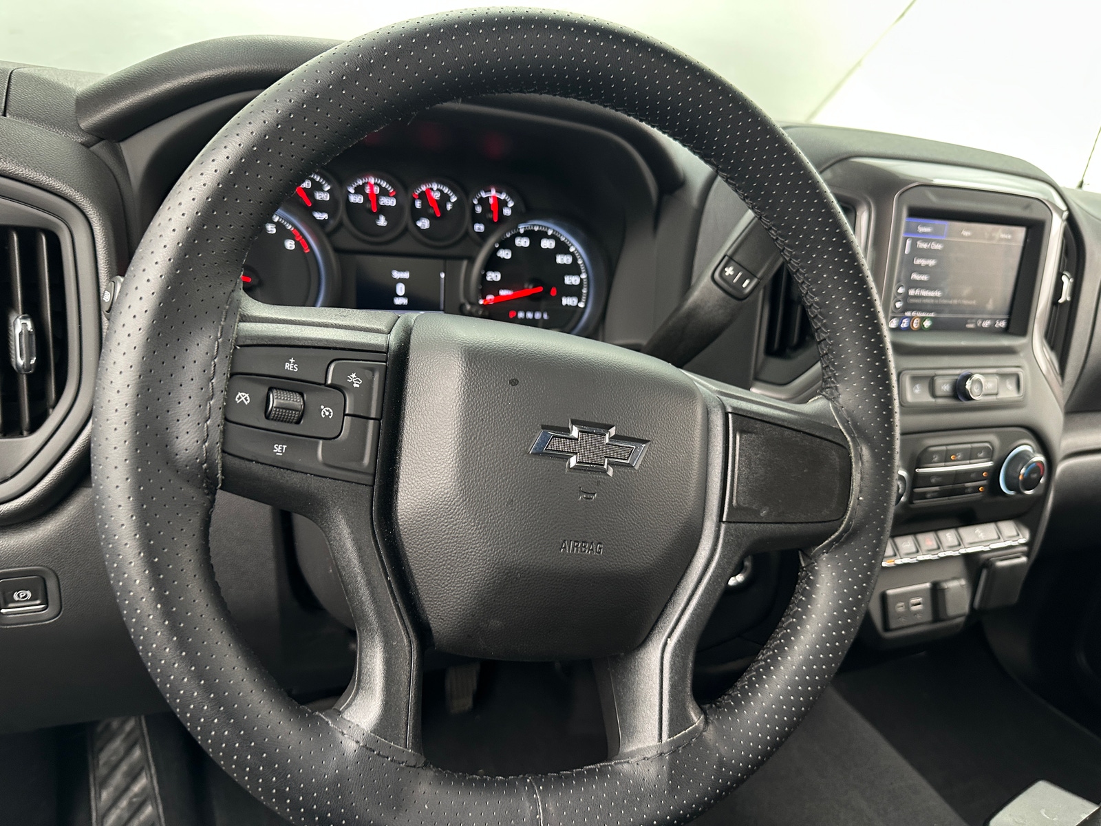 Thumbnail: 2023 Chevrolet Silverado 1500 - 5